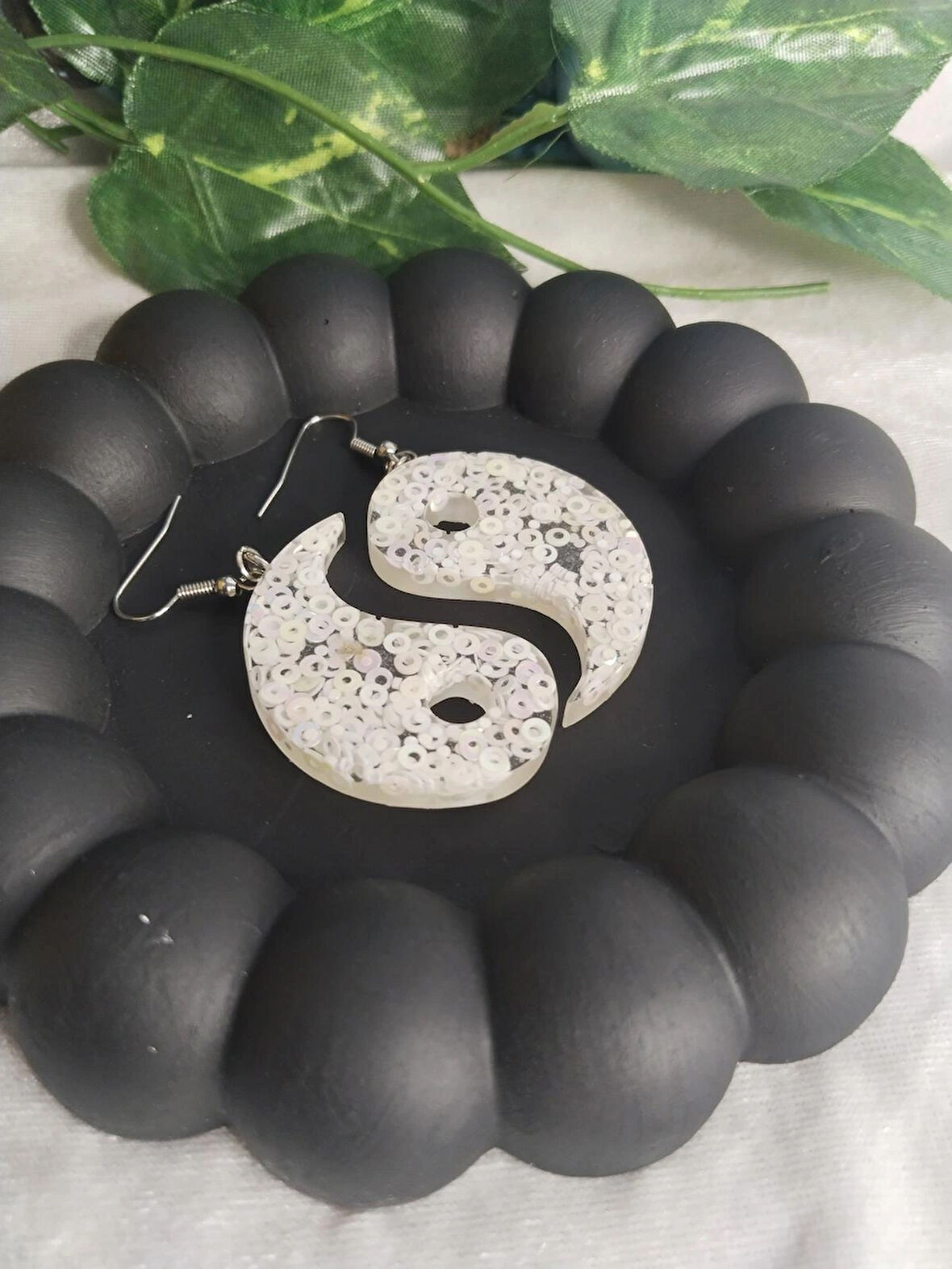 Epoksi küpe Yin Yang beyaz