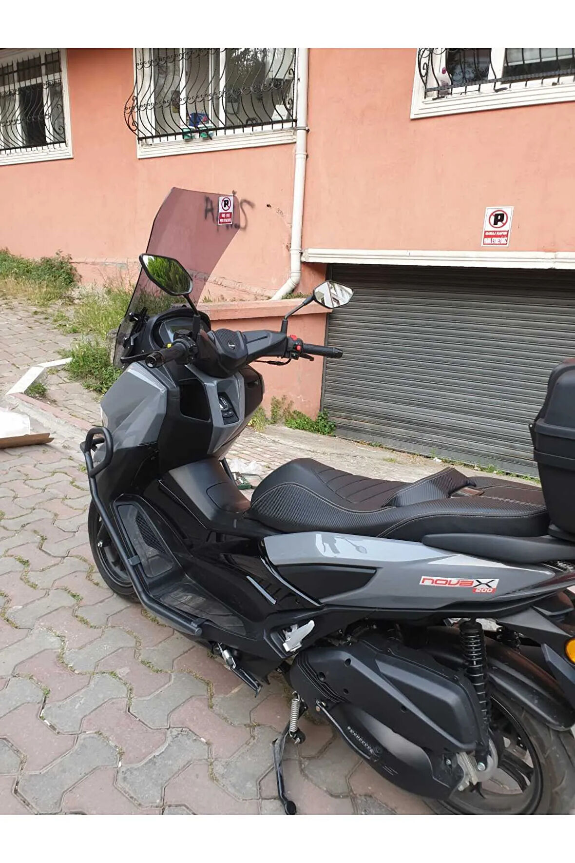 Küba Novax 200 Ön cam 2023 2024 Model Yılı 65cm Açıkfüme Renk 4mm Uzun Cam