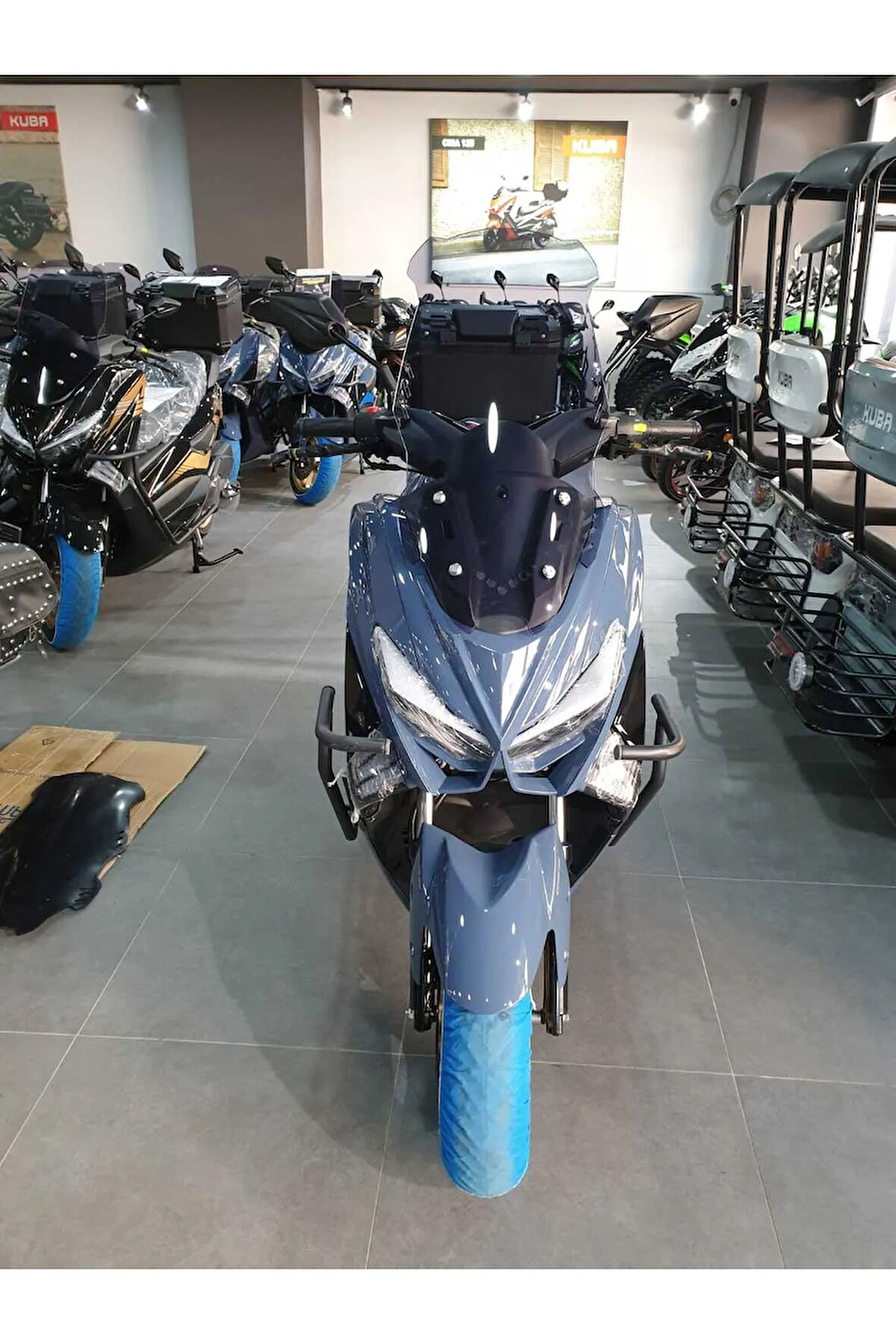 Küba Newcity 125 Siperlik Ön Cam 2023 2024 Model 65cm Açıkfüme Renkli 4mm UZUN CAM