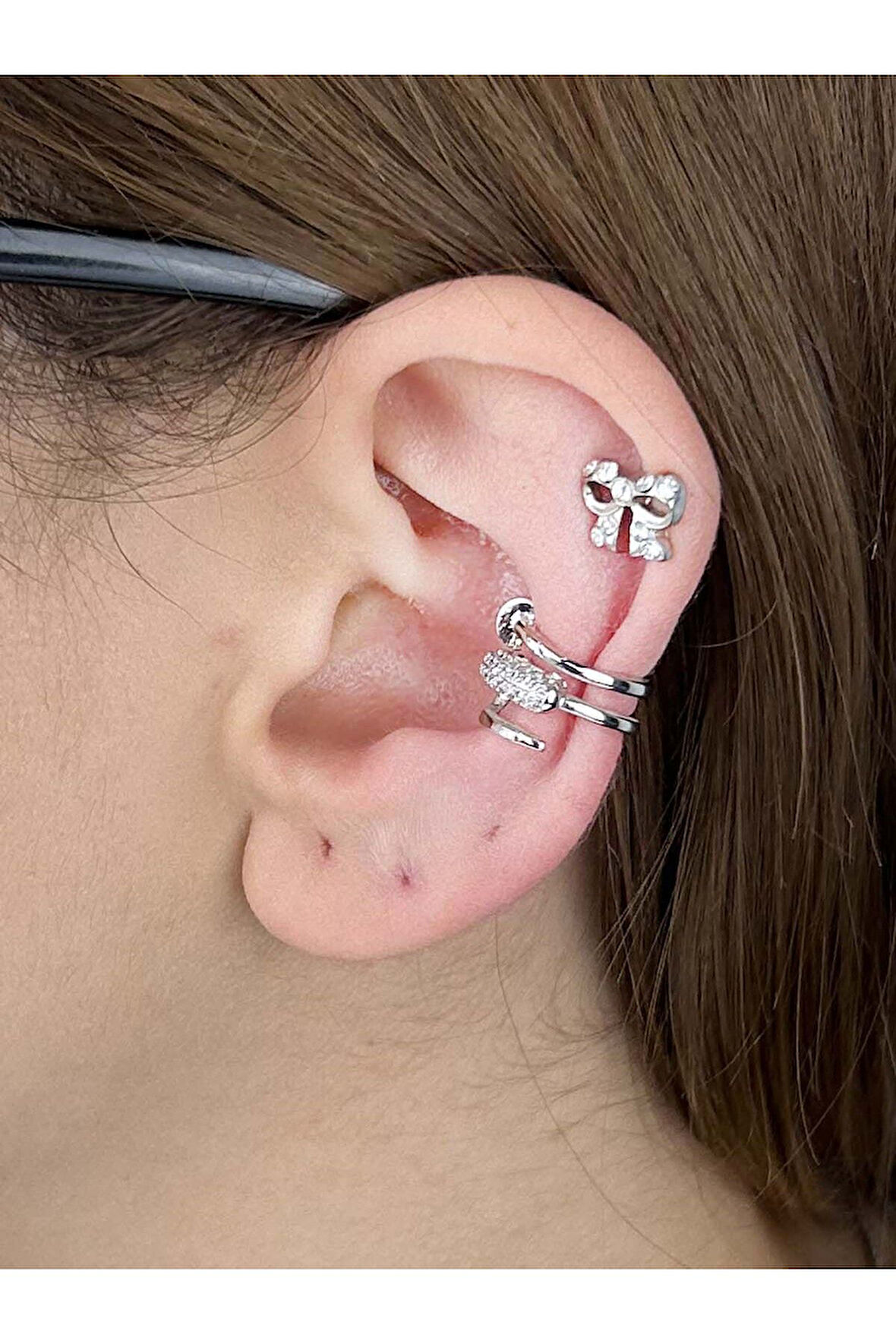 Zirkon Taşlı, Çivi Formlu, Kulak Kıkırdak Bölgesi Küpe 194, Kasa Gümüş Renk