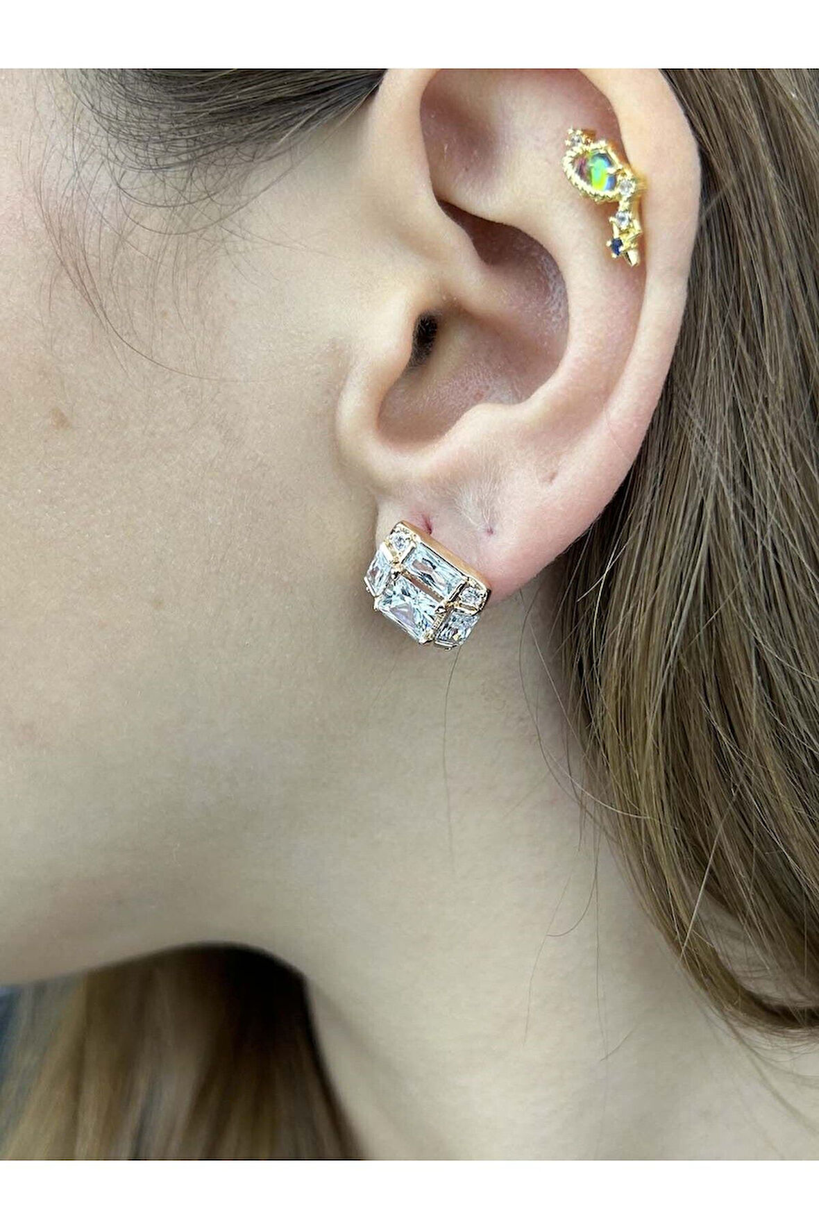 Zirkon Taşlı, Baget, Altın Kaplama Paslanmaz Küpe 253, Pembe (ROSE) Renk