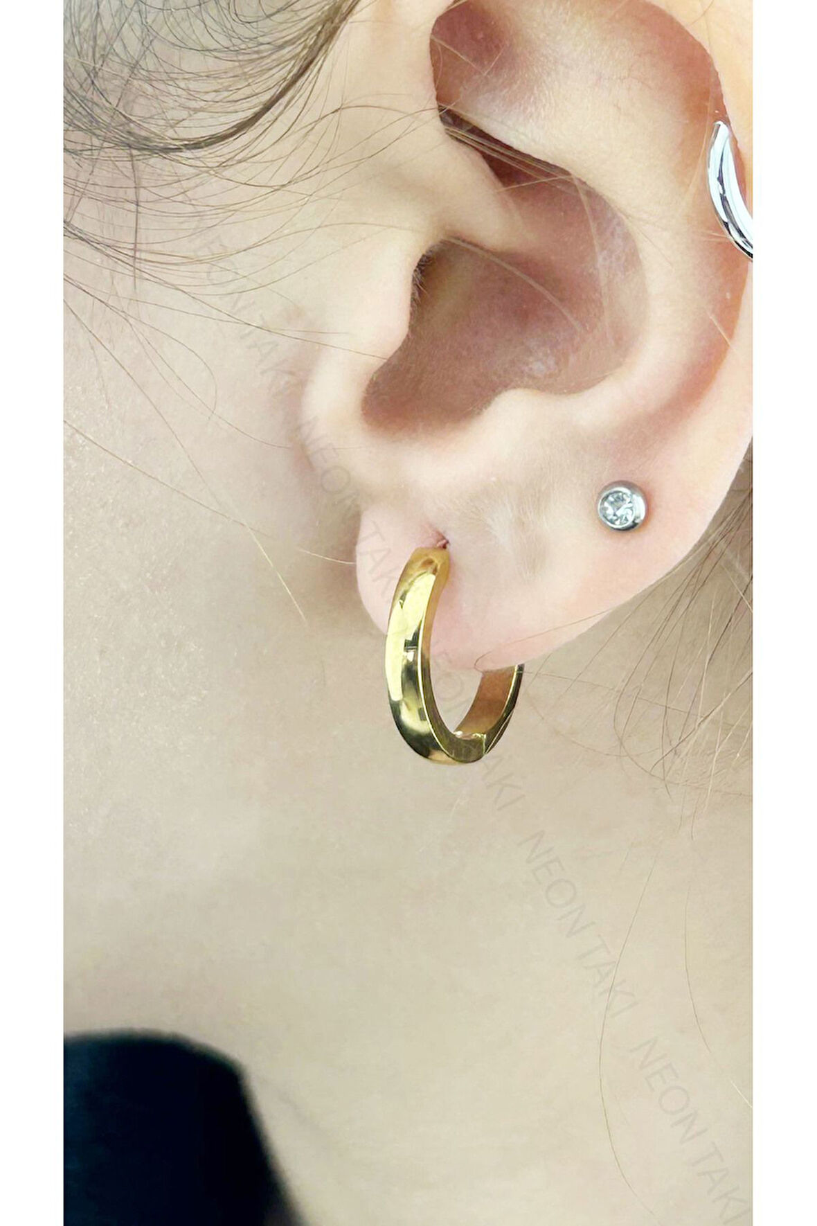 Paslanmaz Halka Küpe 618, Altın Renk, Dış Çap 15mm