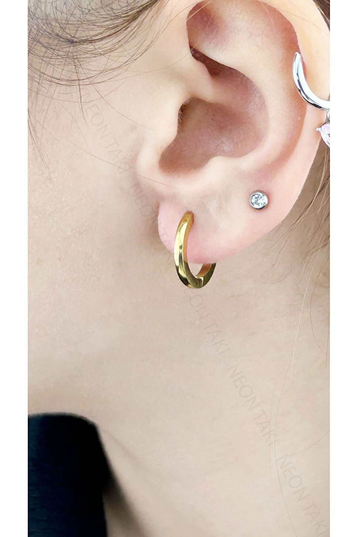 Paslanmaz Halka Küpe 619, Altın Renk, Dış Çap 18mm