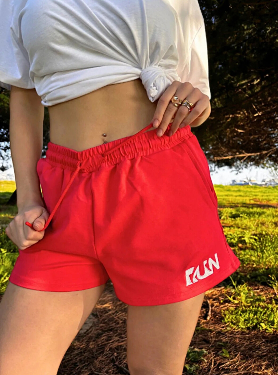 Maison La Femme Kadın Beli Lastikli Nakışlı Kırmızı Şort