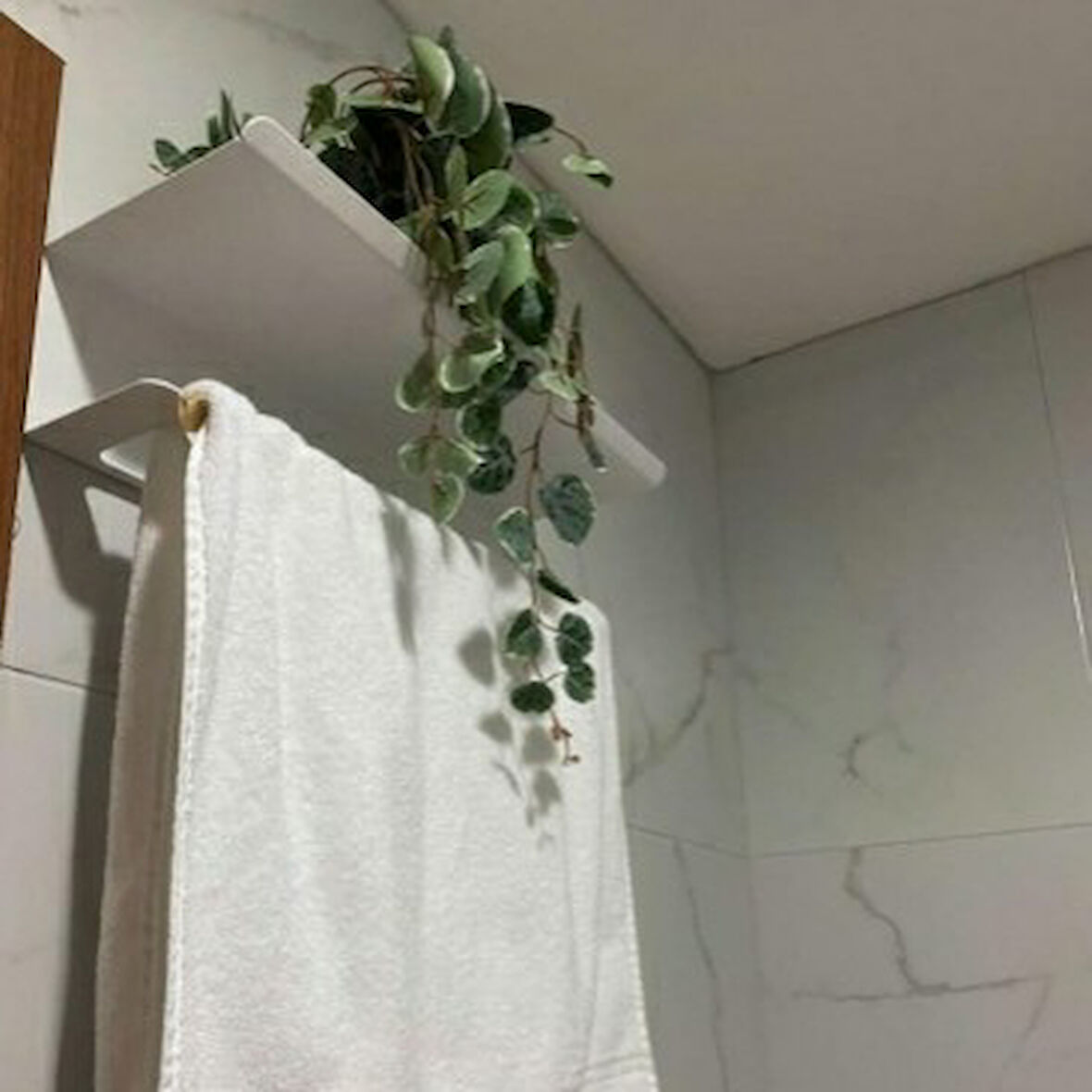 Antory-Raf Havluluk Metal beyaz