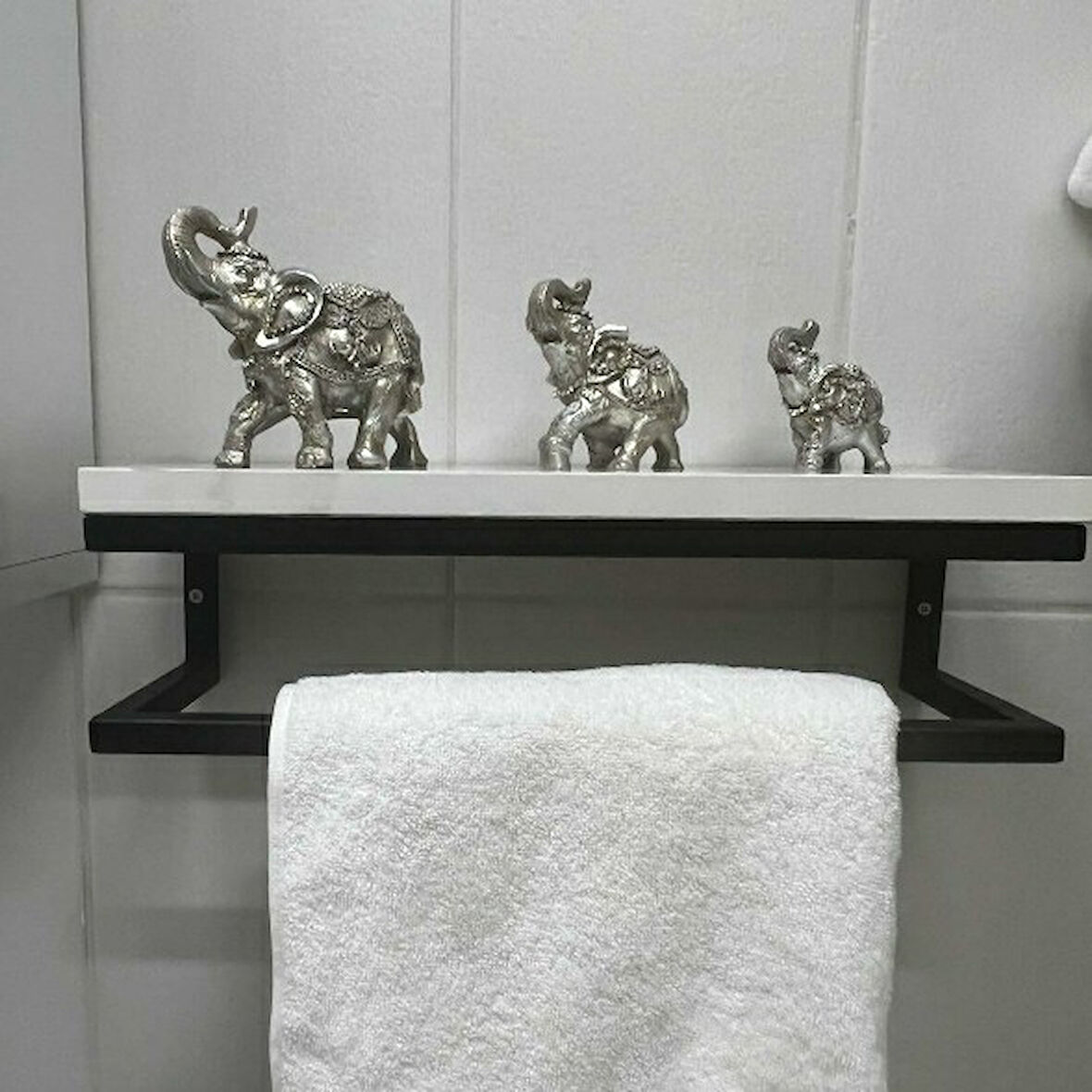 Fulya Banyo Ahşap Raflı Metal Havlu, Şal Askılık  (Beyaz ahşap)