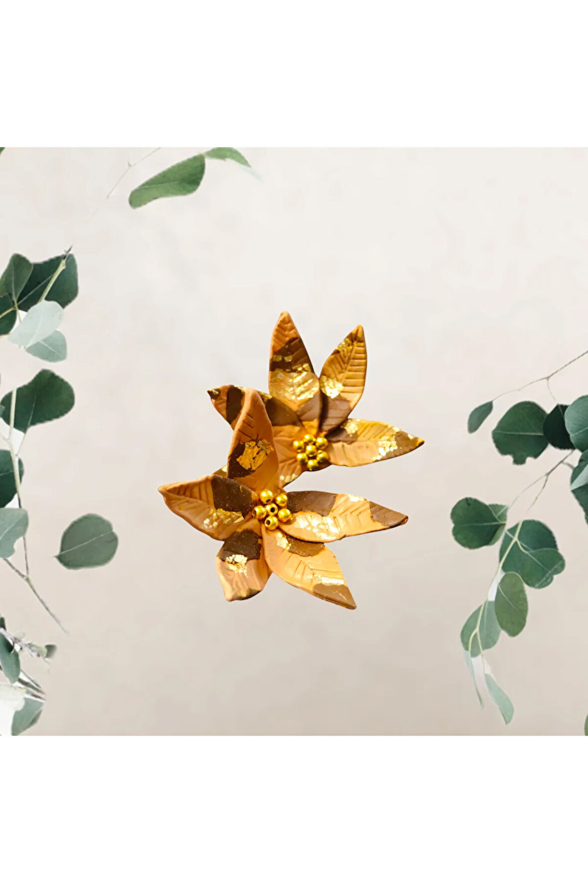 Fleur d'Or– El Yapımı Özel Tasarım Altın Yaprak Küpe