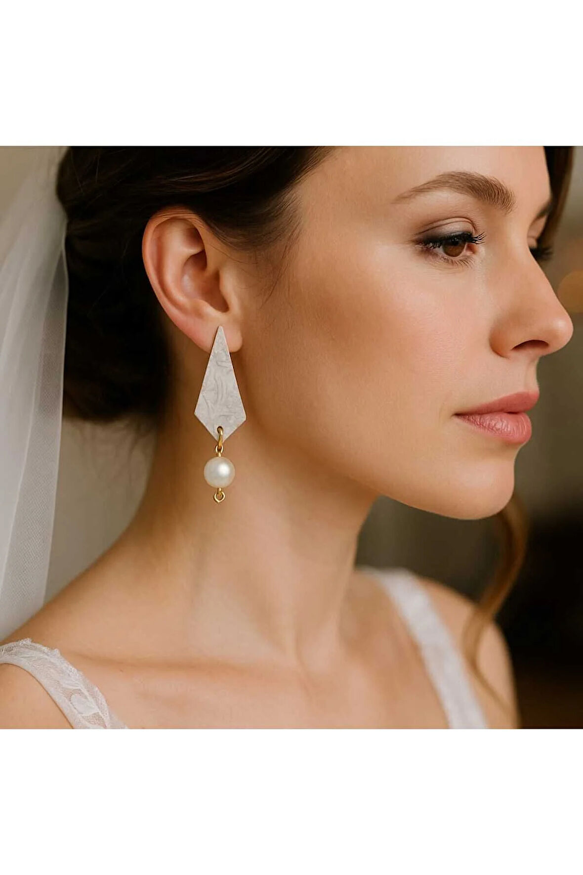 Serel - İnci Detaylı El Yapımı Beyaz Gelin Küpesi | Polimer Kil Minimal Tasarım