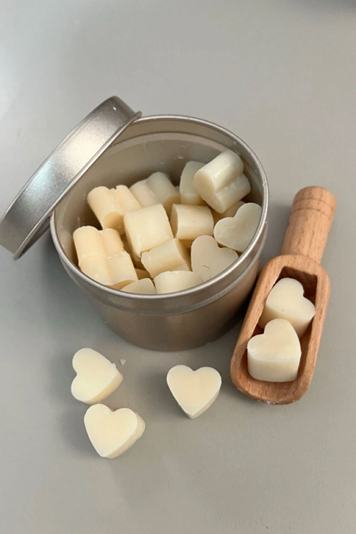 LUBERKA CANDLE Karışık Renkli Kalpli Kokulu Buhurdanlık