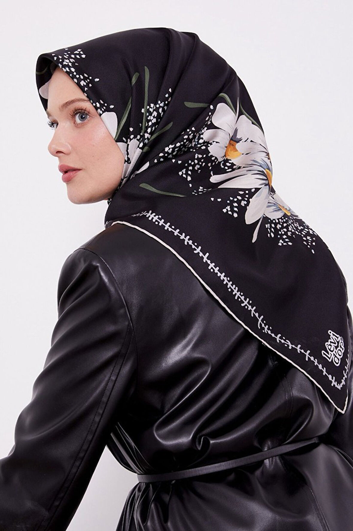 Levidor Twill İpek Eşarp LD4148-1