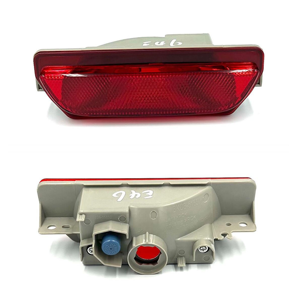 LEOPARTS Mazda 3 Arka Tampon Reflektörü (Orta) 2013-2018 BHR1-51-650