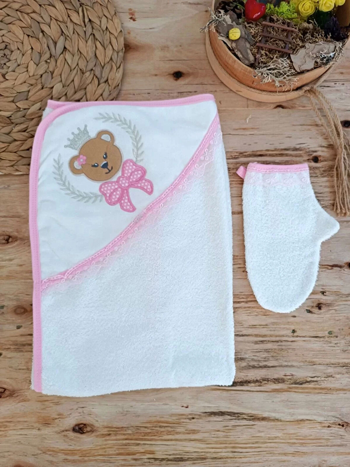 Lenaca 0-1 Yaş Bear Nakışlı Pareolu 4lü Kız Bebek Havlu Silgi Takımı