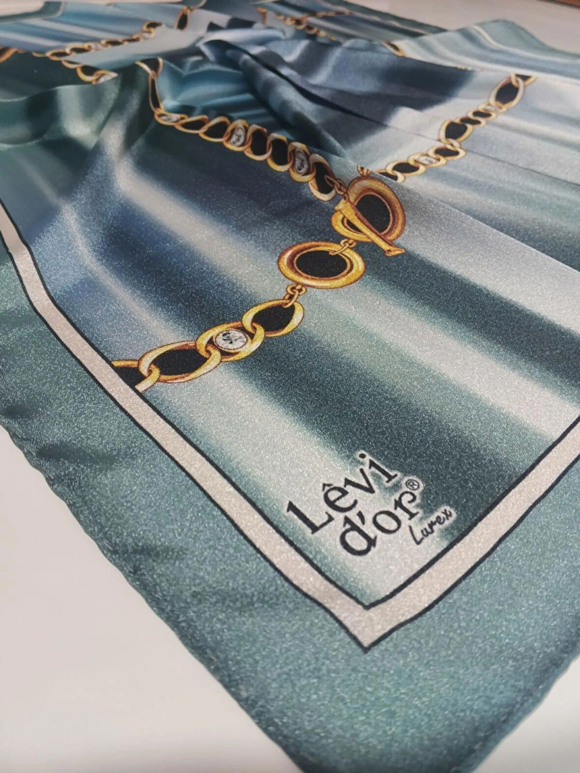 LEVİDOR LAREX İPEK EŞARP    A.YEŞİL