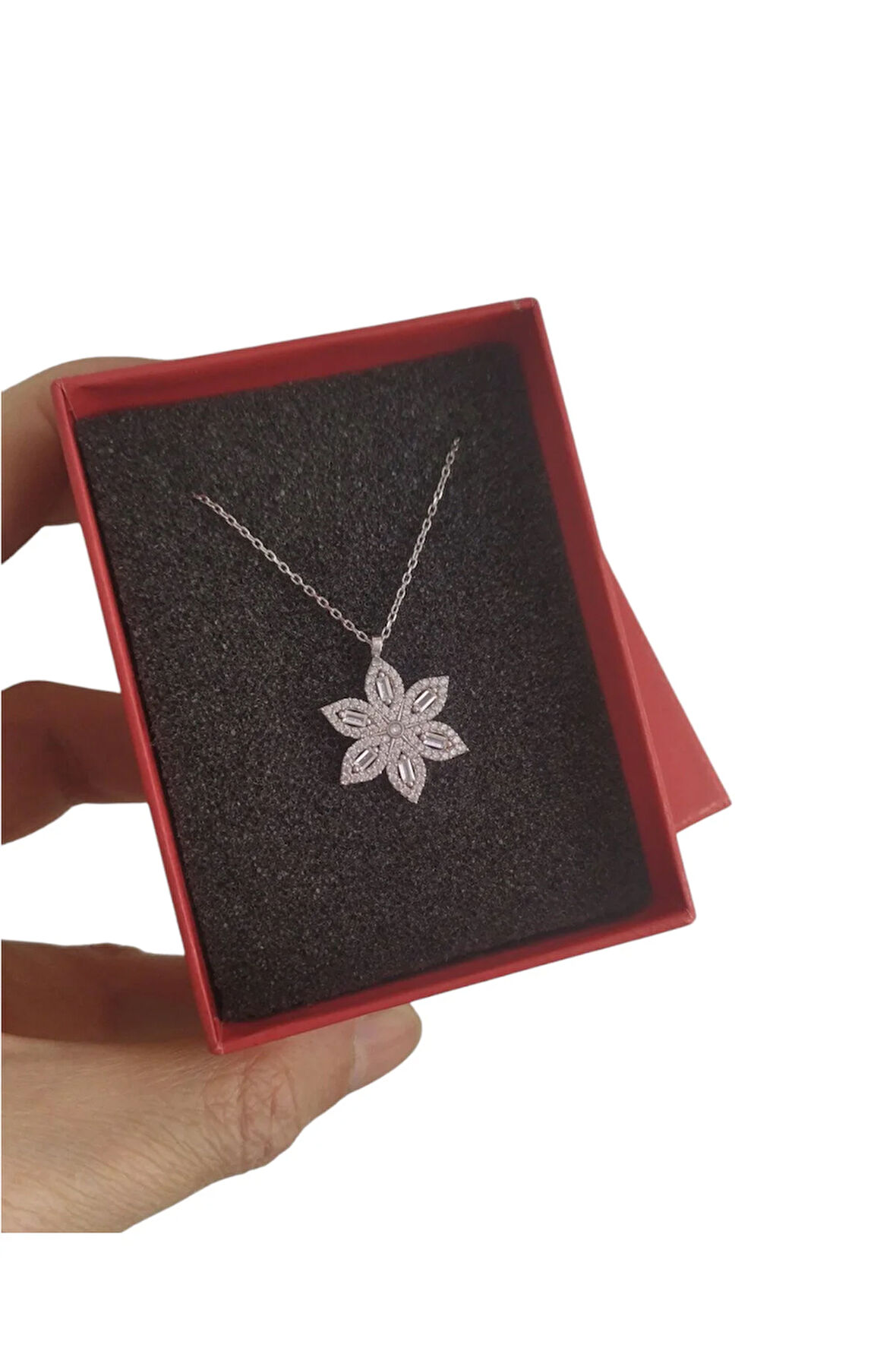 Modahilye 925 Ayar Gümüş Lotus Çiçeği Baget Taşlı Tasarım Kolye