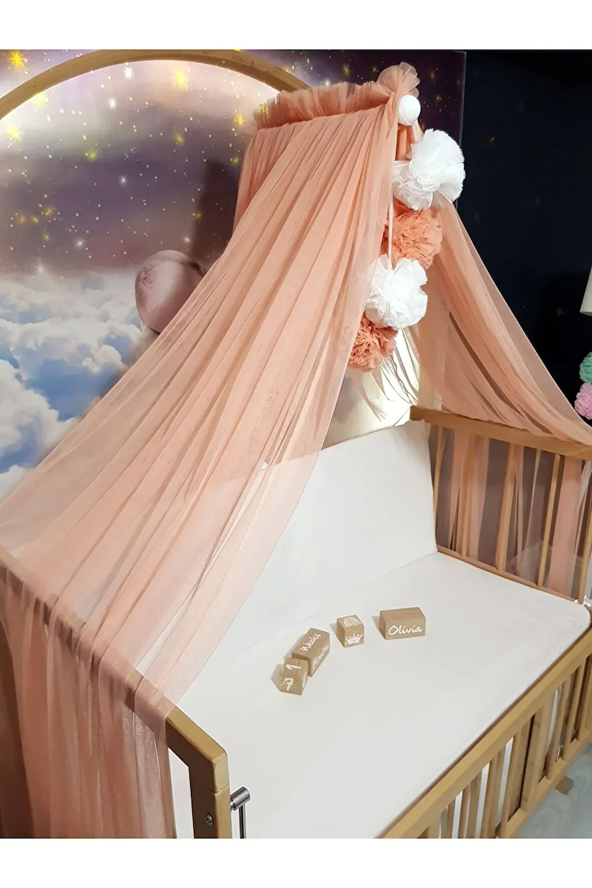 Bebek Lüks Cibinlik Takımı - Somon ve Beyaz Dört Ponponlu - 6 Metre Likra Tül (Aparat Dahil)