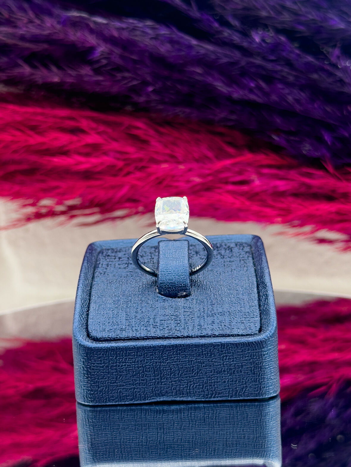 925 Ayar Gümüş Mosanite Taşlı Pırlanta Montürlü Trend Kadın Yüzük