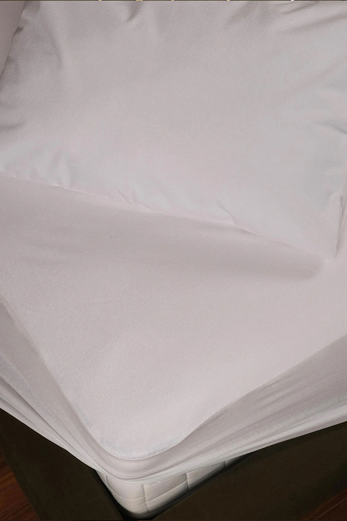 Lawon Lefkoşa Serisi Çift Kişilik (160*200+30cm) Sıvıgeçirmez Yatak Koruyucu Fitted Alez