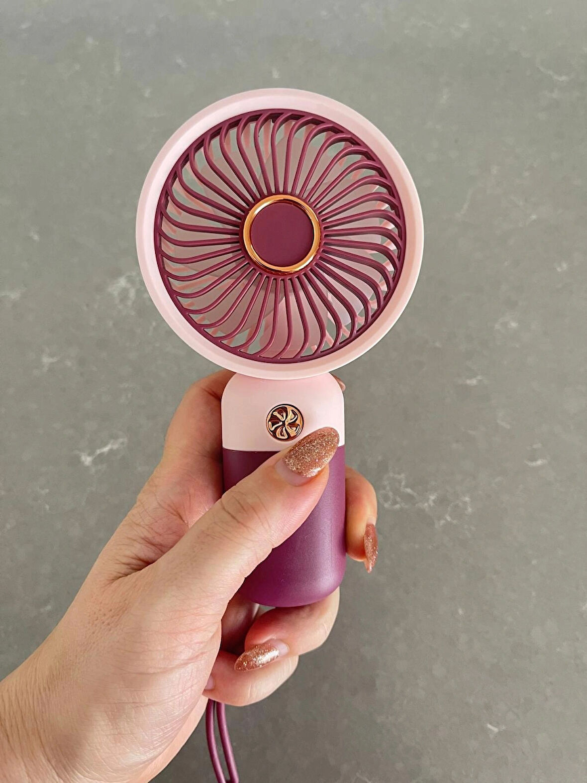 Turbo El Fanı – 7 Yapraklı, 3 Kademeli, Bilek Askılı Fan, Şarjlı
