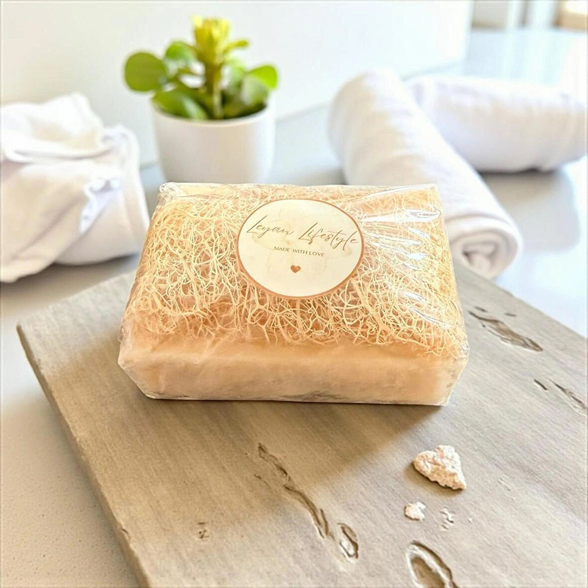 LEYAN KABAK LİFLİ DOĞAL SABUN- HİNDİSTAN CEVİZİ