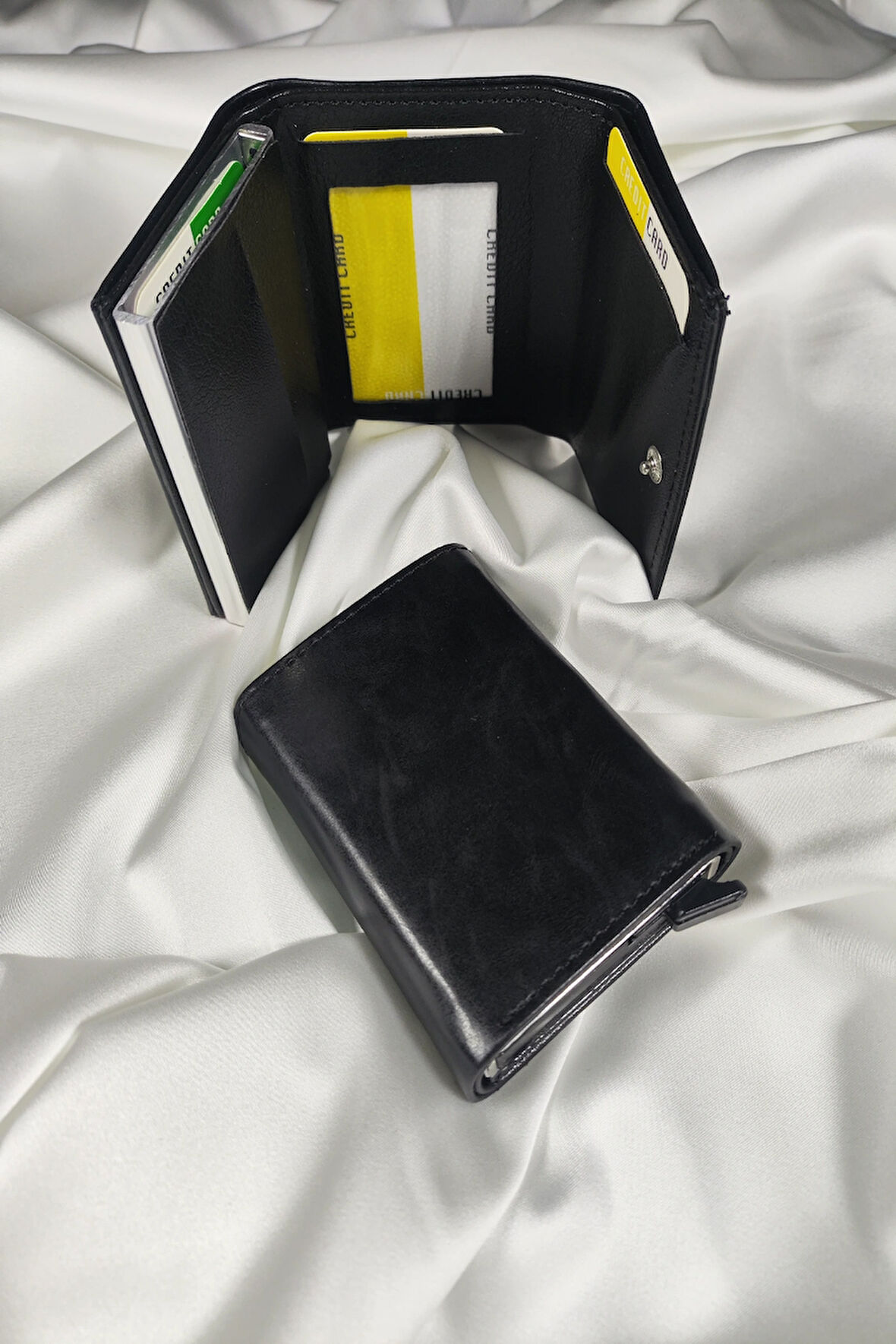 Mekanizmalı Unisex Kartlık Siyah Mermer Desenli, 1. Sınıf Vinlex Deri Kaplamalı, Çıtçıt Kapaklı, Şeffaf Ehliyet ve Kimlik Koyma Gözlü, RFID Korumalı