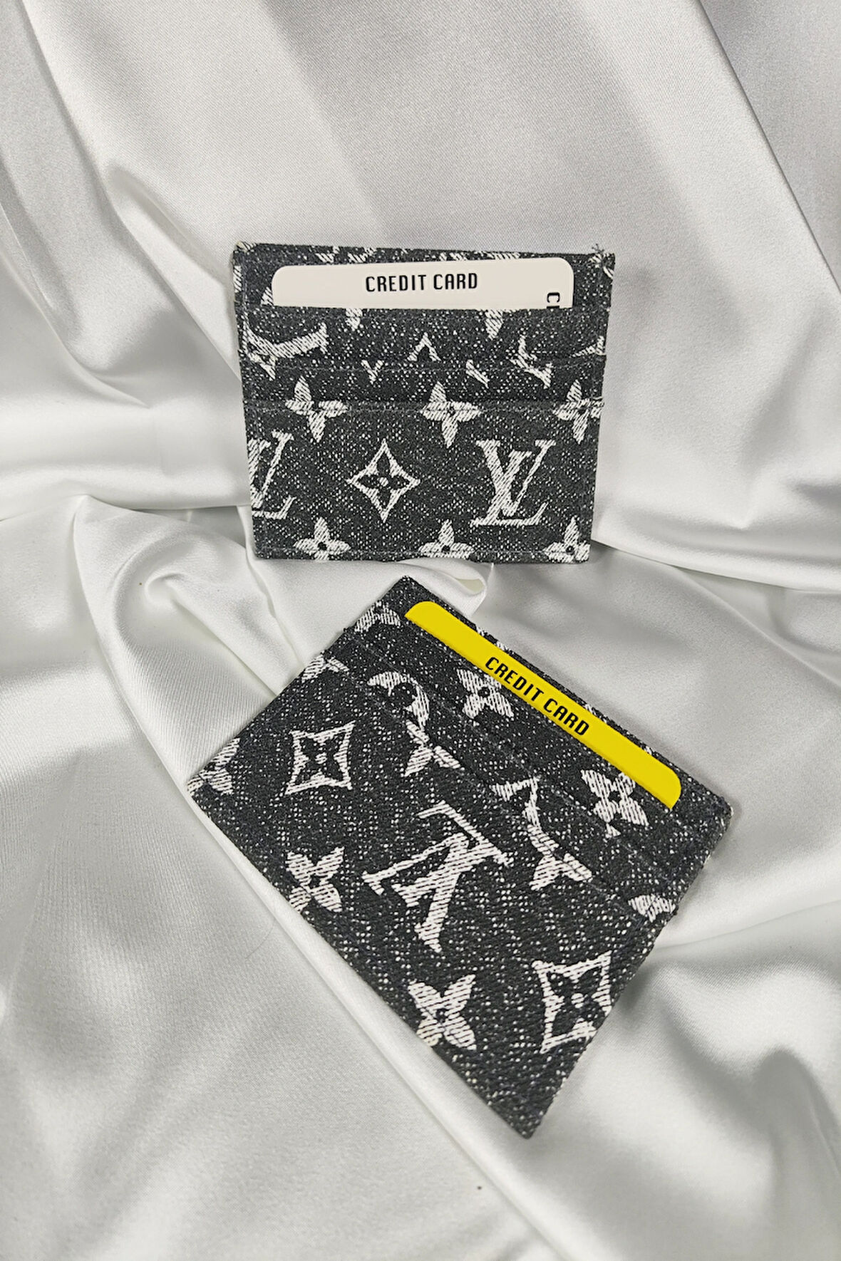 Unisex Kartlık Louise Vuitton Desenli, 1. Sınıf Vinlex Deri, 7 Tane Kart Koyma Cepli