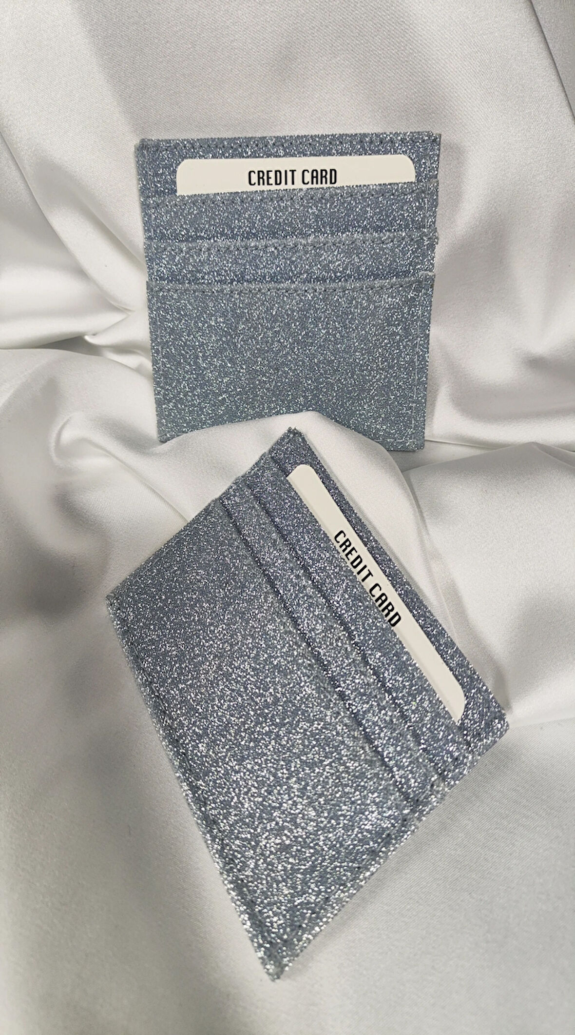 Kadın Kartlık Simli Gri, 1. Sınıf Vinlex Deri, 7 Tane Kart Koyma Cepli