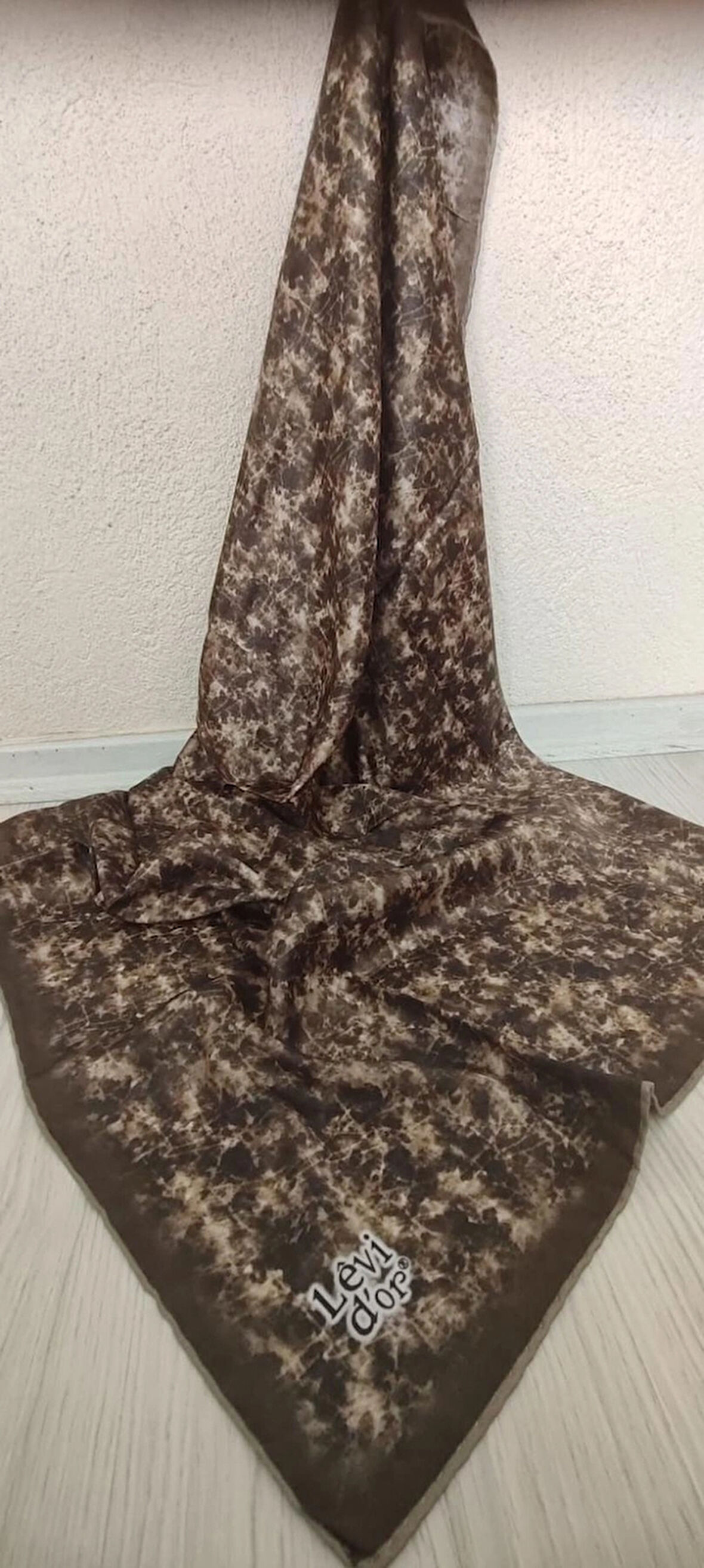 Levidor kristal eşarp A kahve