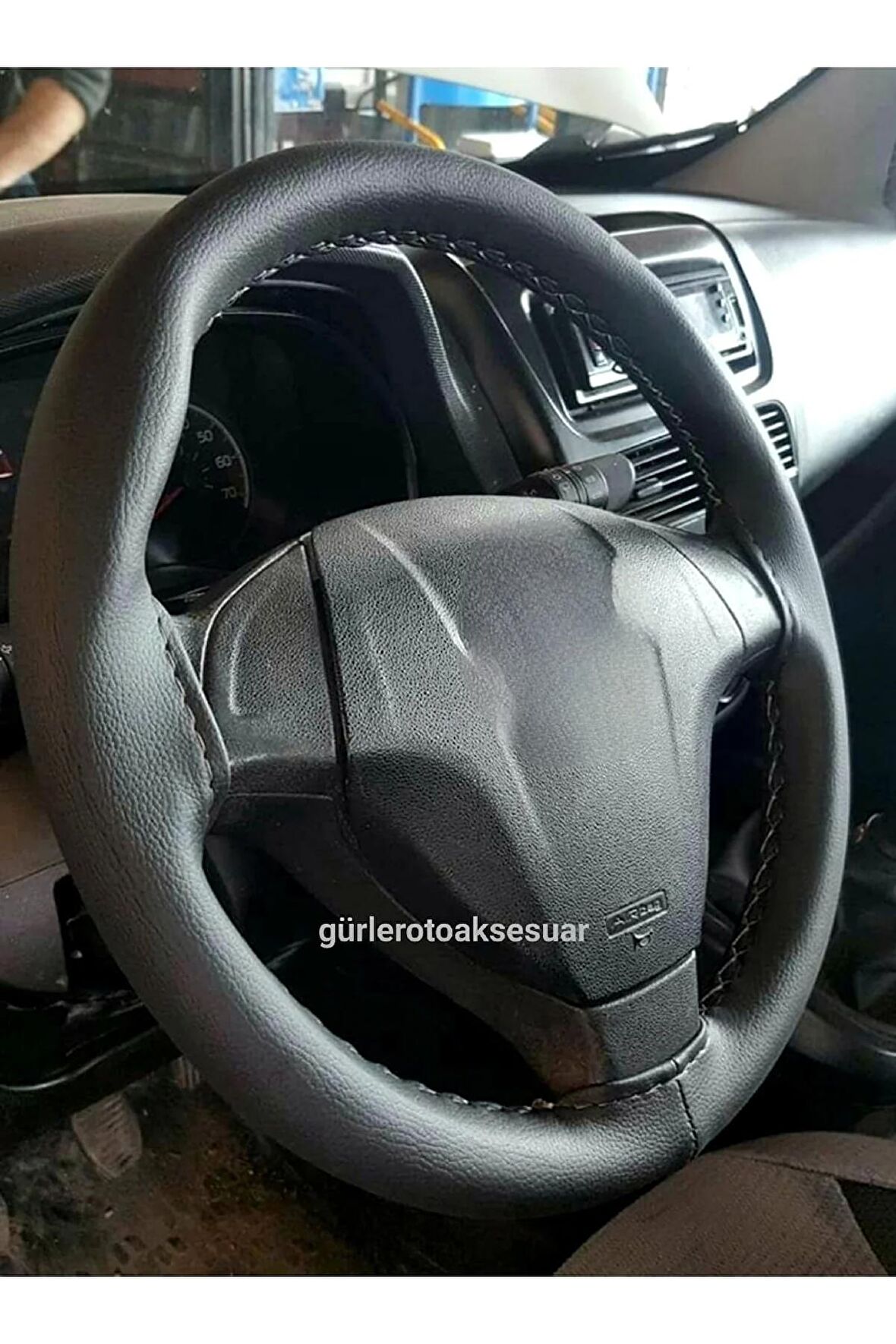 Fiat Linea Uyumlu Deri Dikmeli Direksiyon Kılıfı Soft Siyah Ipli 10.5cm A Plus