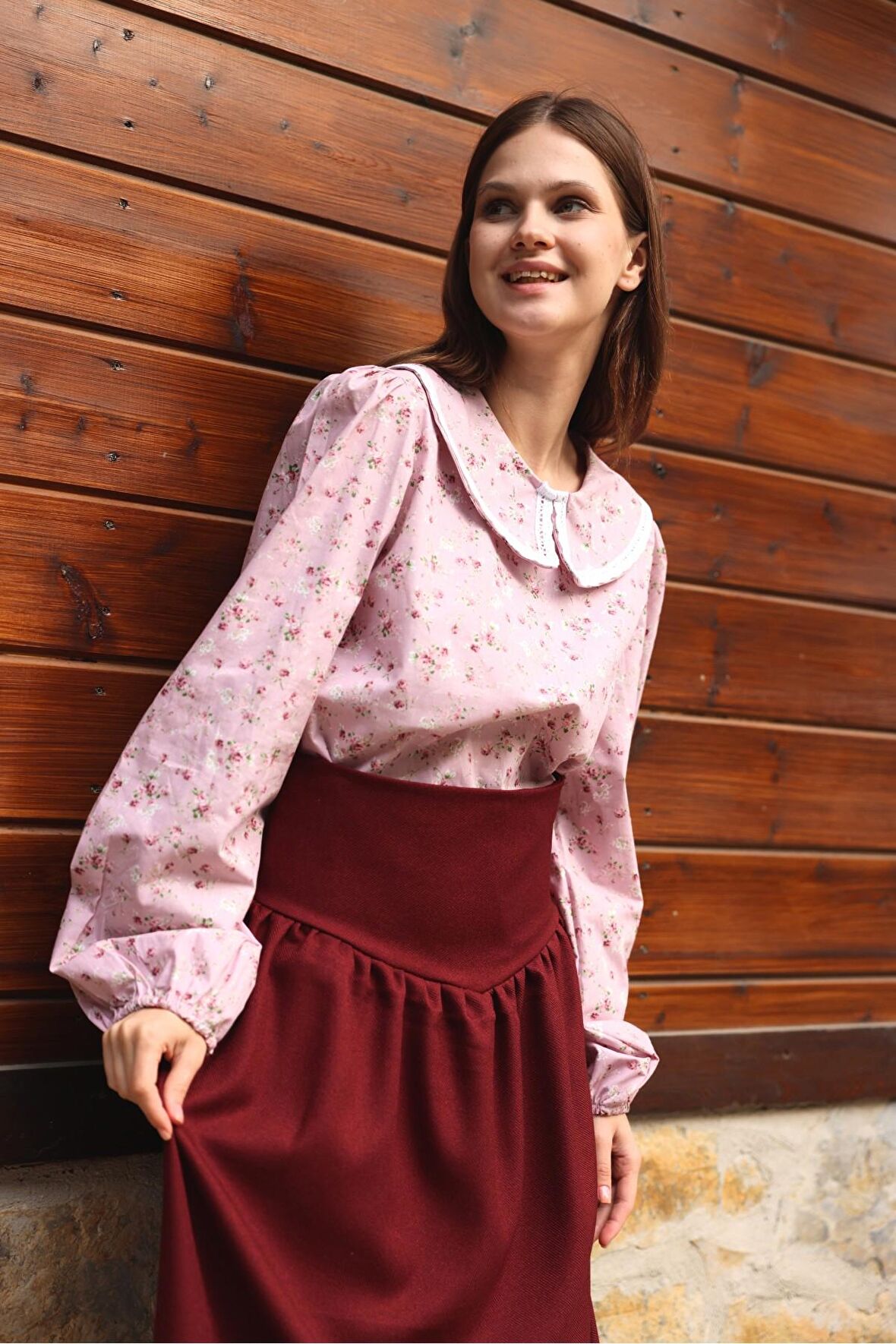 Vintage Pembe-Bordo Çiçekli Bebe Yaka Dantelli Poplin Bluz