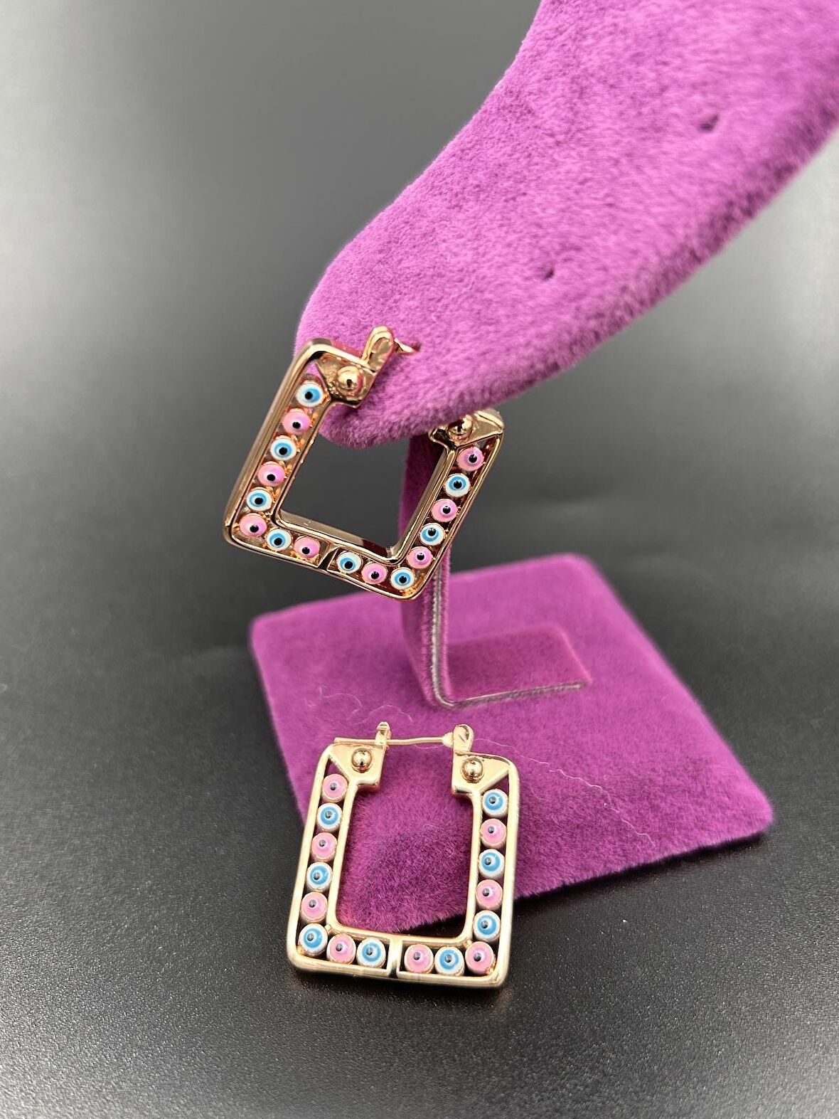 Çelik Suya Dayanaklı Kadın Kare 3Cm Renkli Nazar Boncuklu Rose Gold Küpe