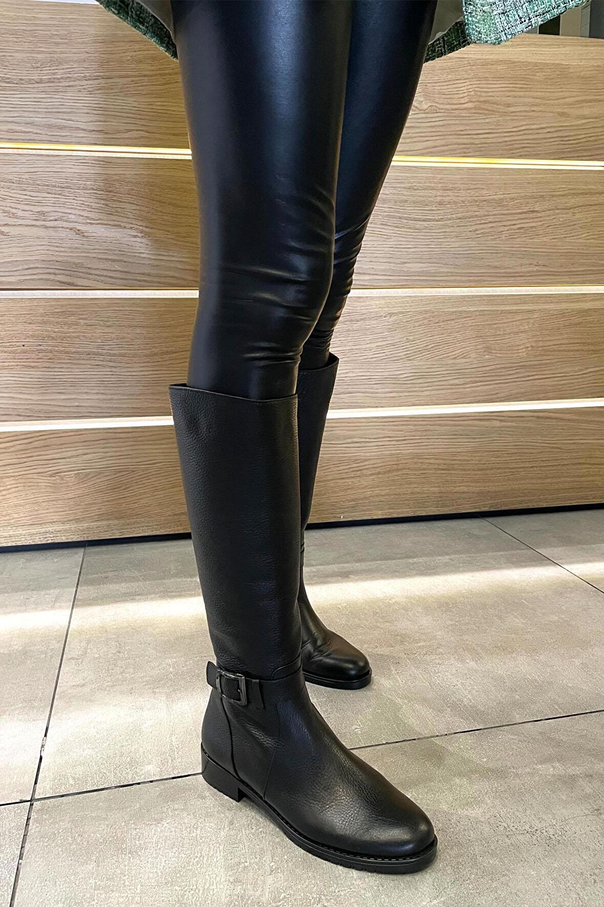 Siyah Hakiki Deri Kadın Çizme K03531049303
