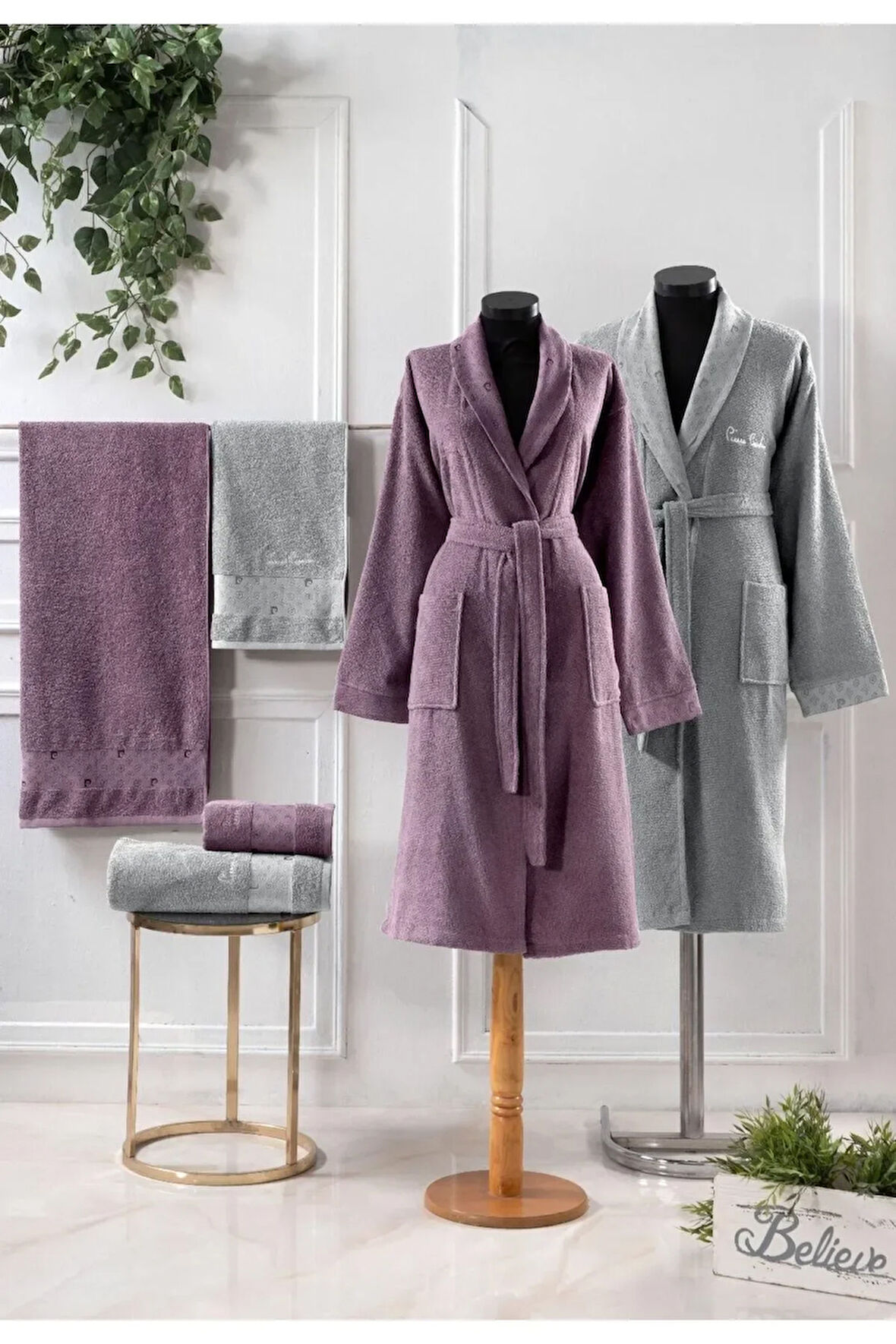 Çeyizlik Aile Bornoz ve Havlu Seti Kutulu