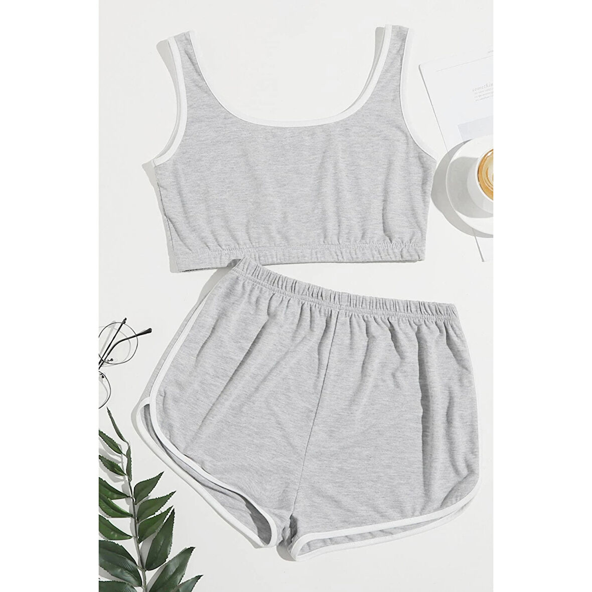 Kadın Gri Askılı Crop Top Ve Şortlu Gecelik Takım