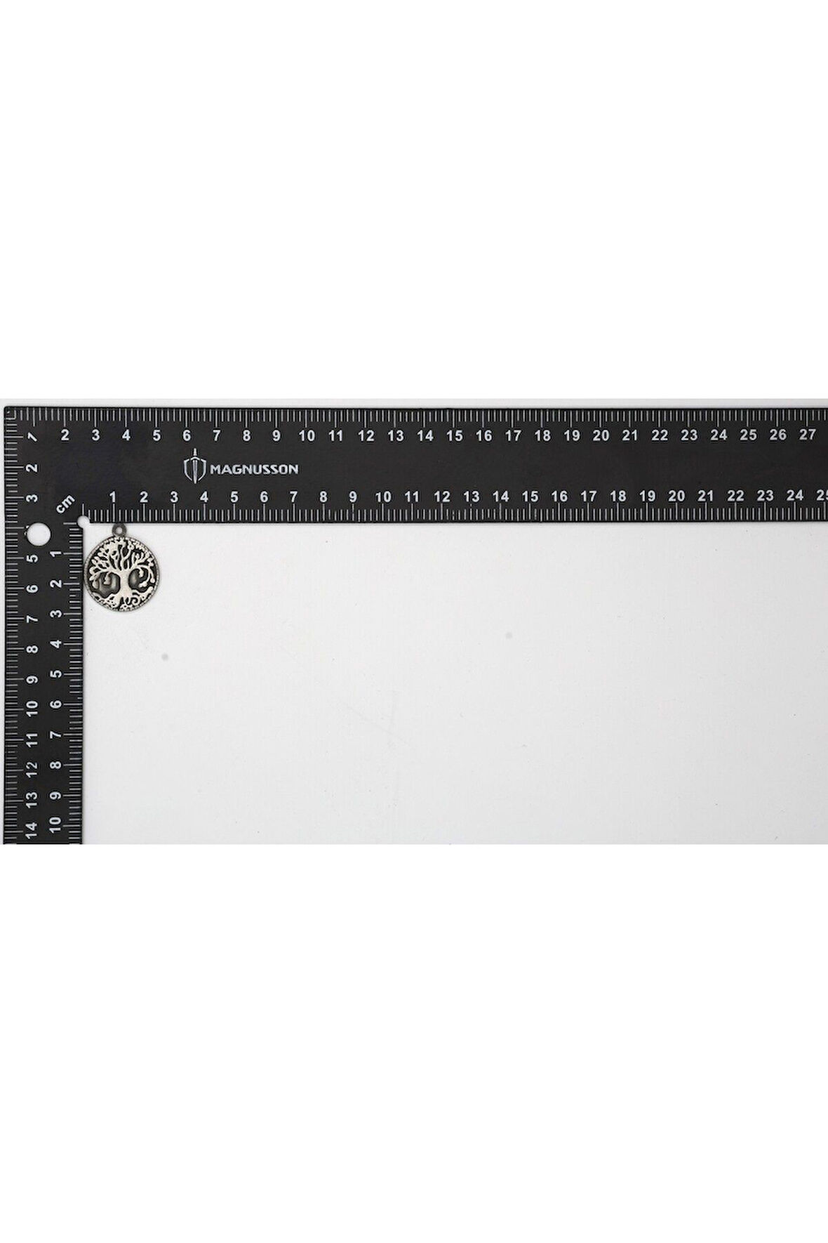 AĞAÇ FİGÜRÜ İLE İLGİLİ YUVARLAK METAL AKSESUARLAR VE KOLYE UÇLARI