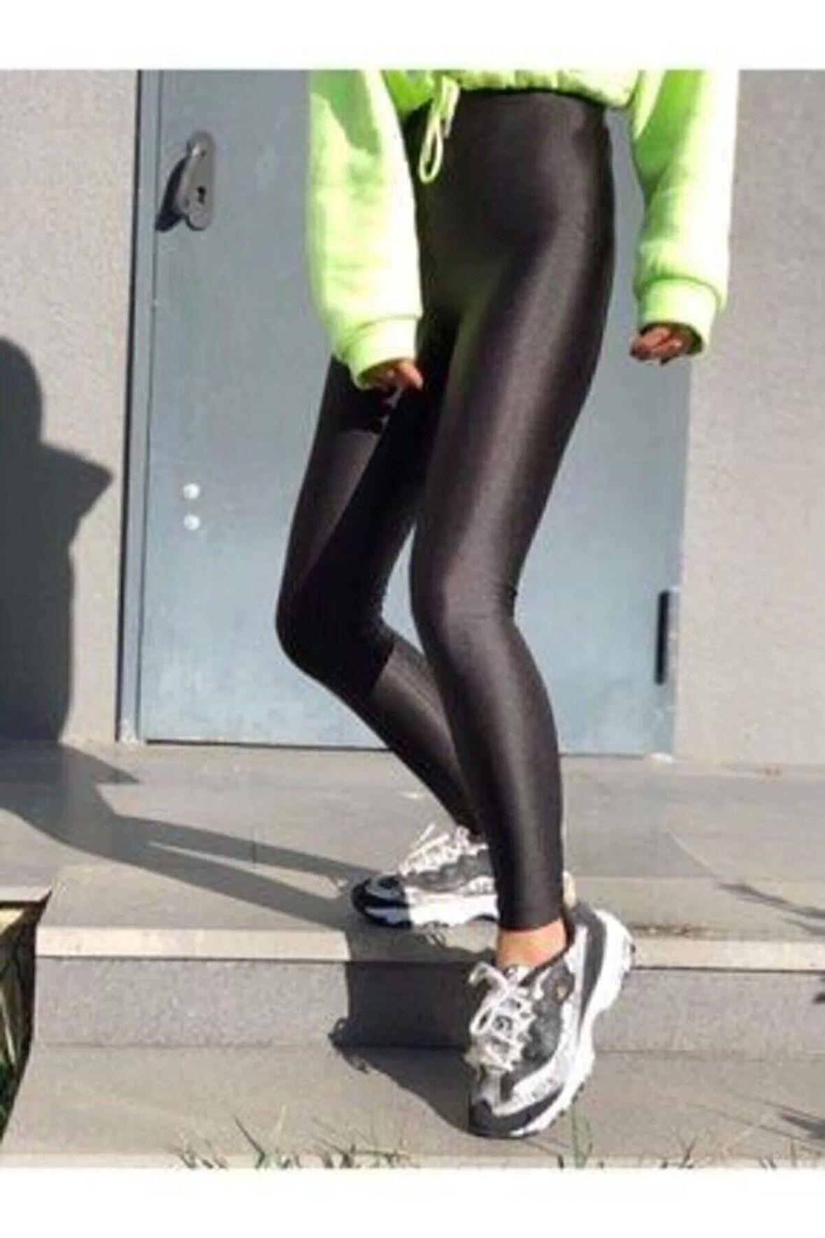 Kadın Siyah Parlak Yüksek Bel Toparlayıcı Disko Tayt