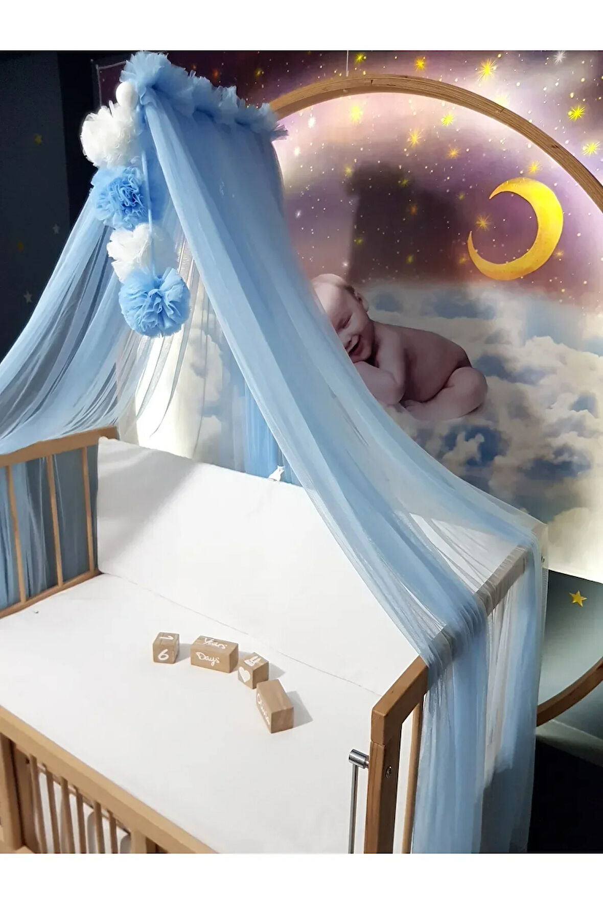 Beşik Lüks Cibinlik Seti - 6 Metre Likra Tül - Mavi ve Beyaz Dört Ponponlu (Aparat Dahil)