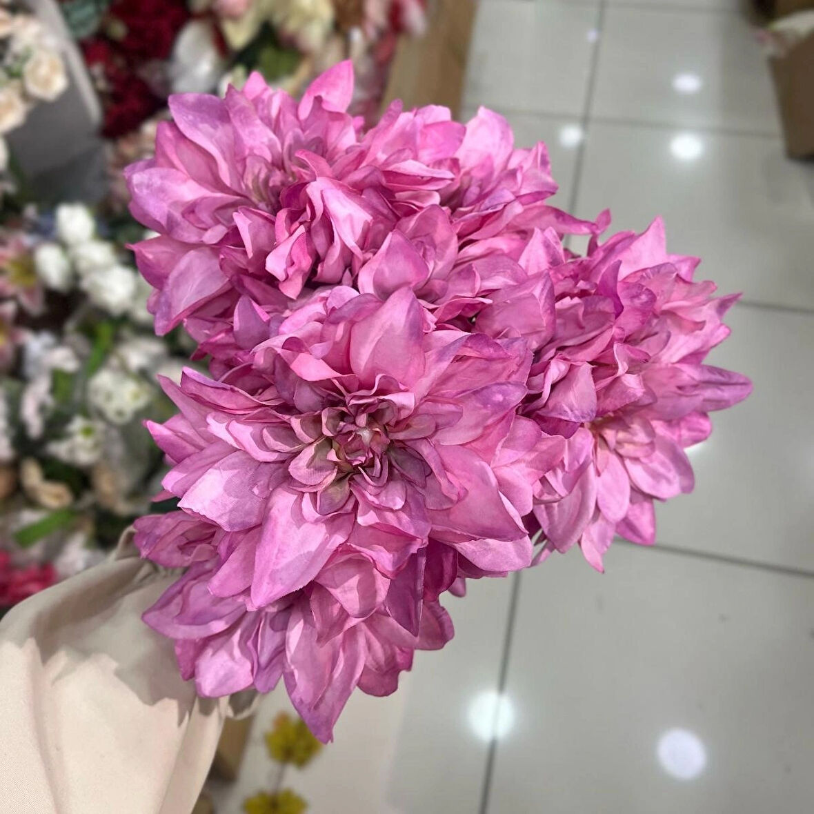 YAPAY LÜKS PEMBE ÇİÇEK
