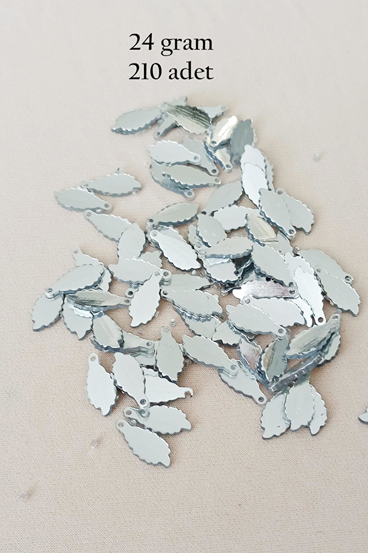 Oya Abiye Bileklik Kolye Pleksi Metalik Plastik Pul Gümüş Renk 24 gram 210 adet - BNC572