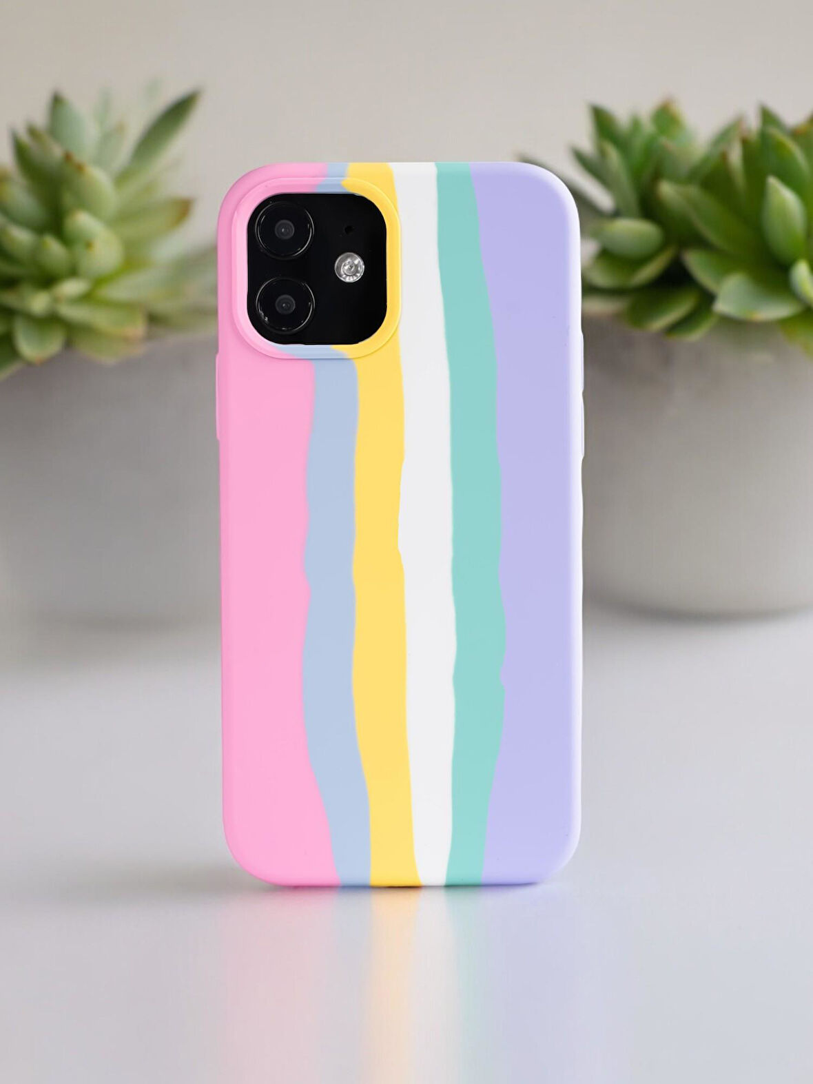 iPhone 12/12 Pro Uyumlu Gökkuşağı Desenli Silikonlu Telefon Kılıfı