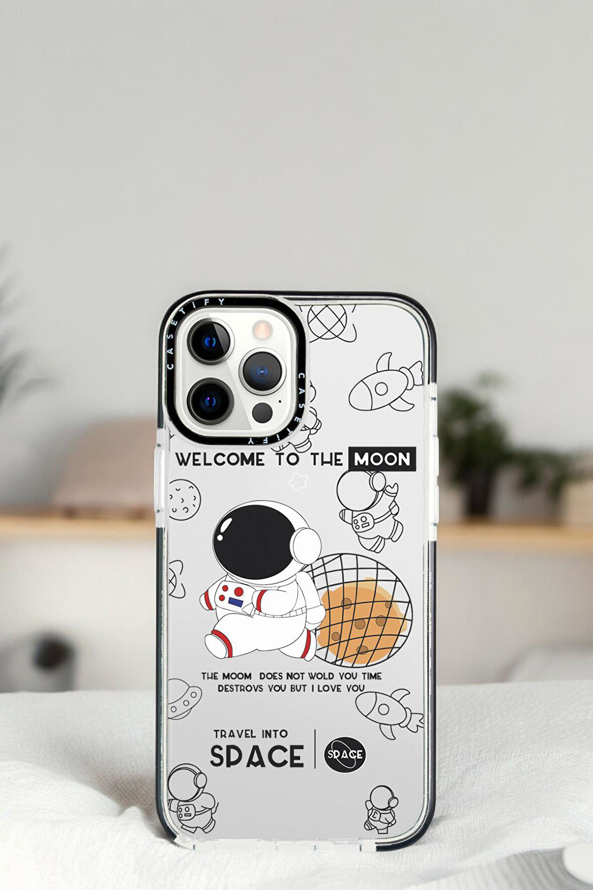 iPhone 13 Pro Sevimli Astronot Desenli Casetify Darbe Emci Silikonlu Telefon Kılıfı