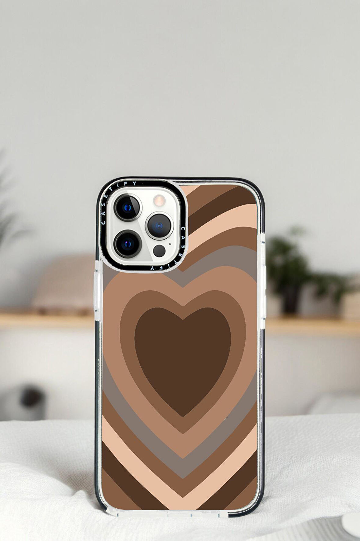 iPhone 14 Pro Max Kahverengi Kalpler Desenli Casetify Darbe Emci Silikonlu Telefon Kılıfı