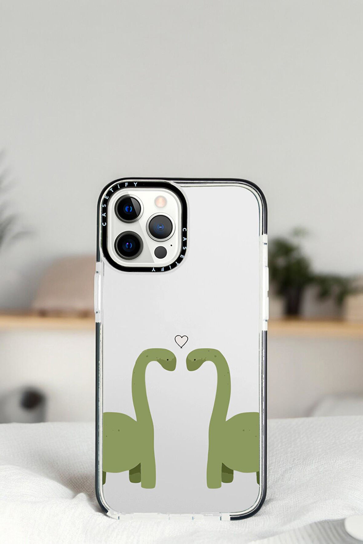 iPhone 14 Pro Max Dinazorlar Desenli Casetify Darbe Emci Silikonlu Telefon Kılıfı
