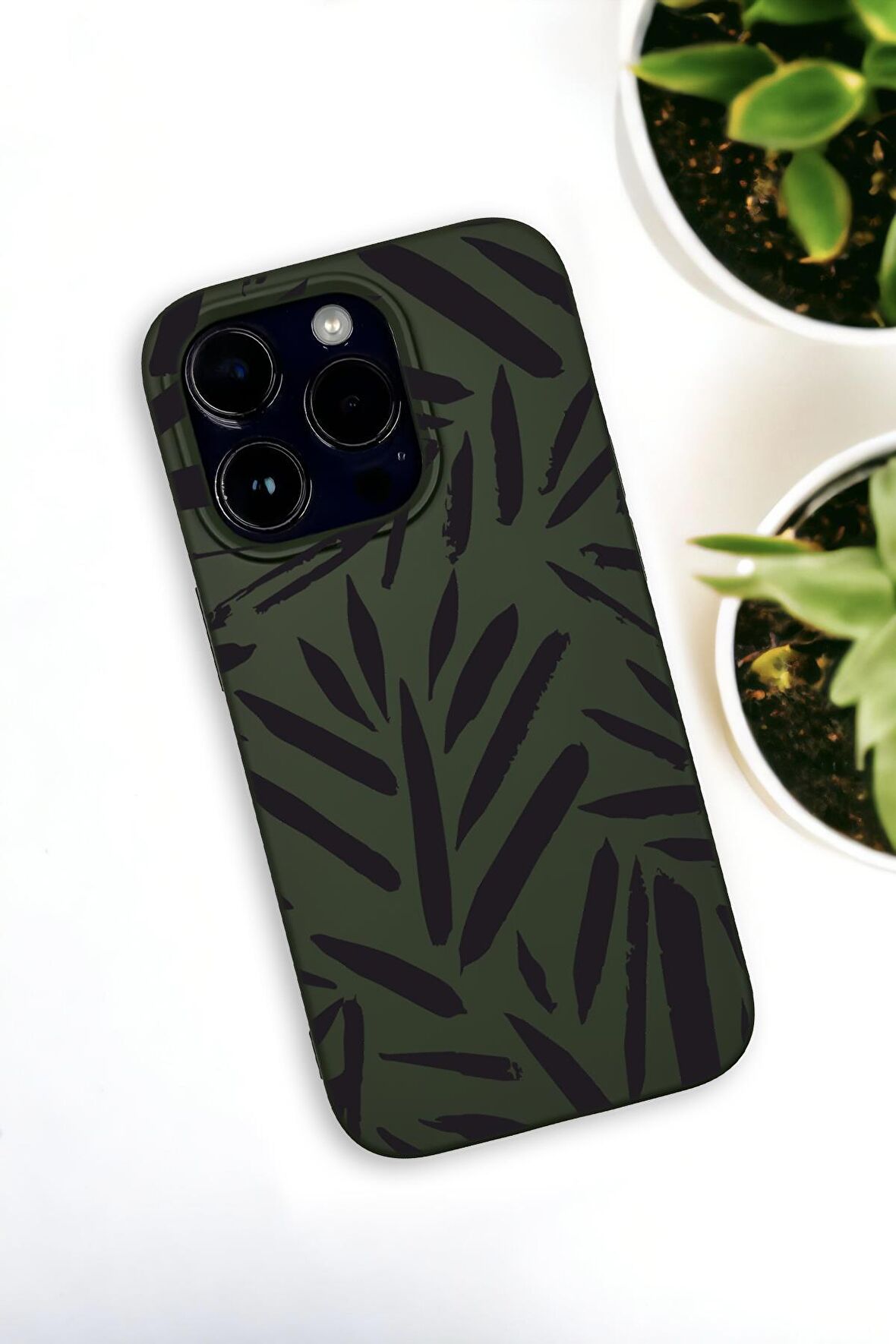 iPhone 14 Pro Max Uyumlu Fırça Darbeleri Desenli Premium Silikonlu Haki Lansman Telefon Kılıfı