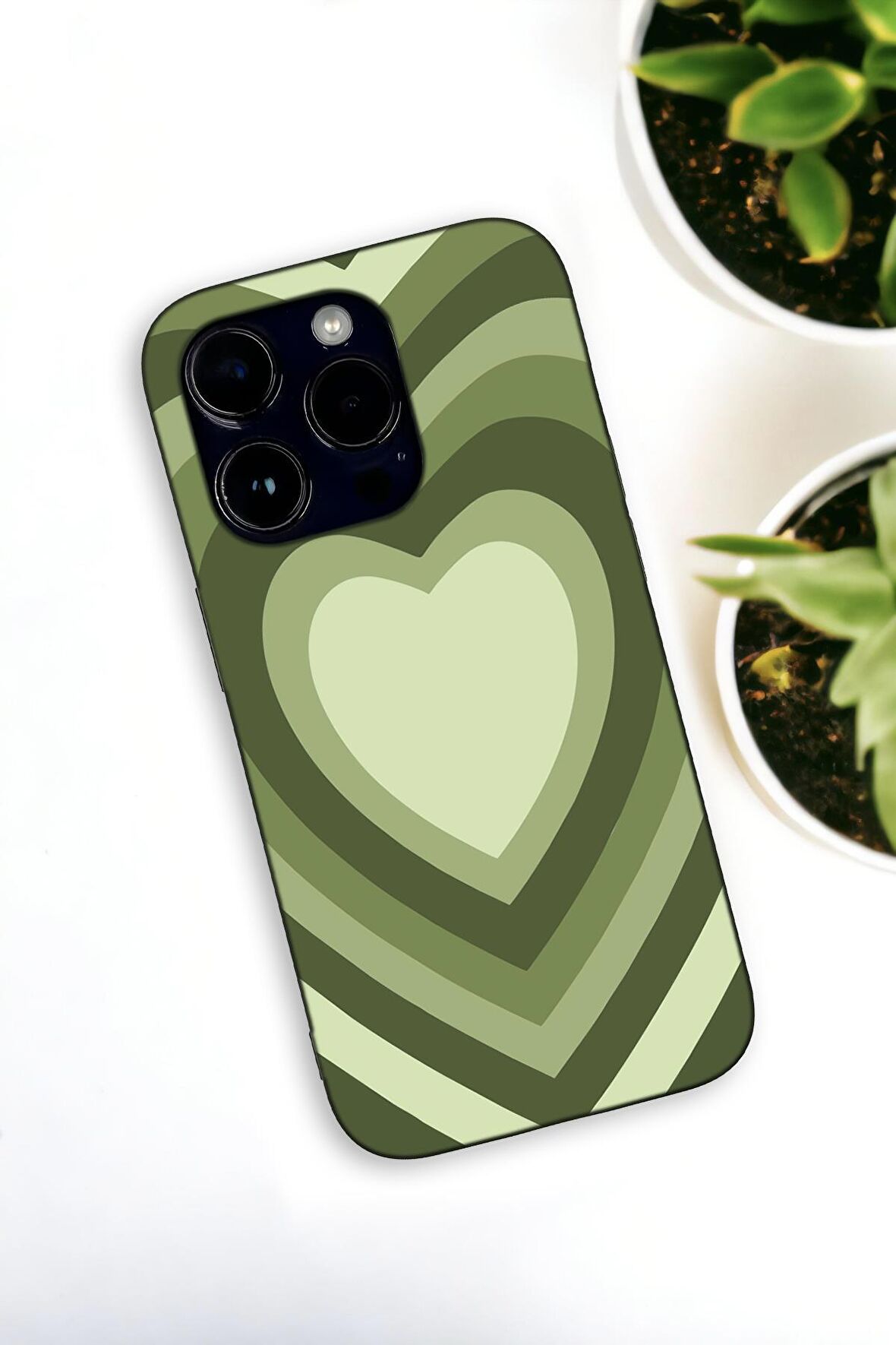iPhone 14 Pro Max Uyumlu Yeşil Kalpler Desenli Premium Silikonlu Haki Lansman Telefon Kılıfı