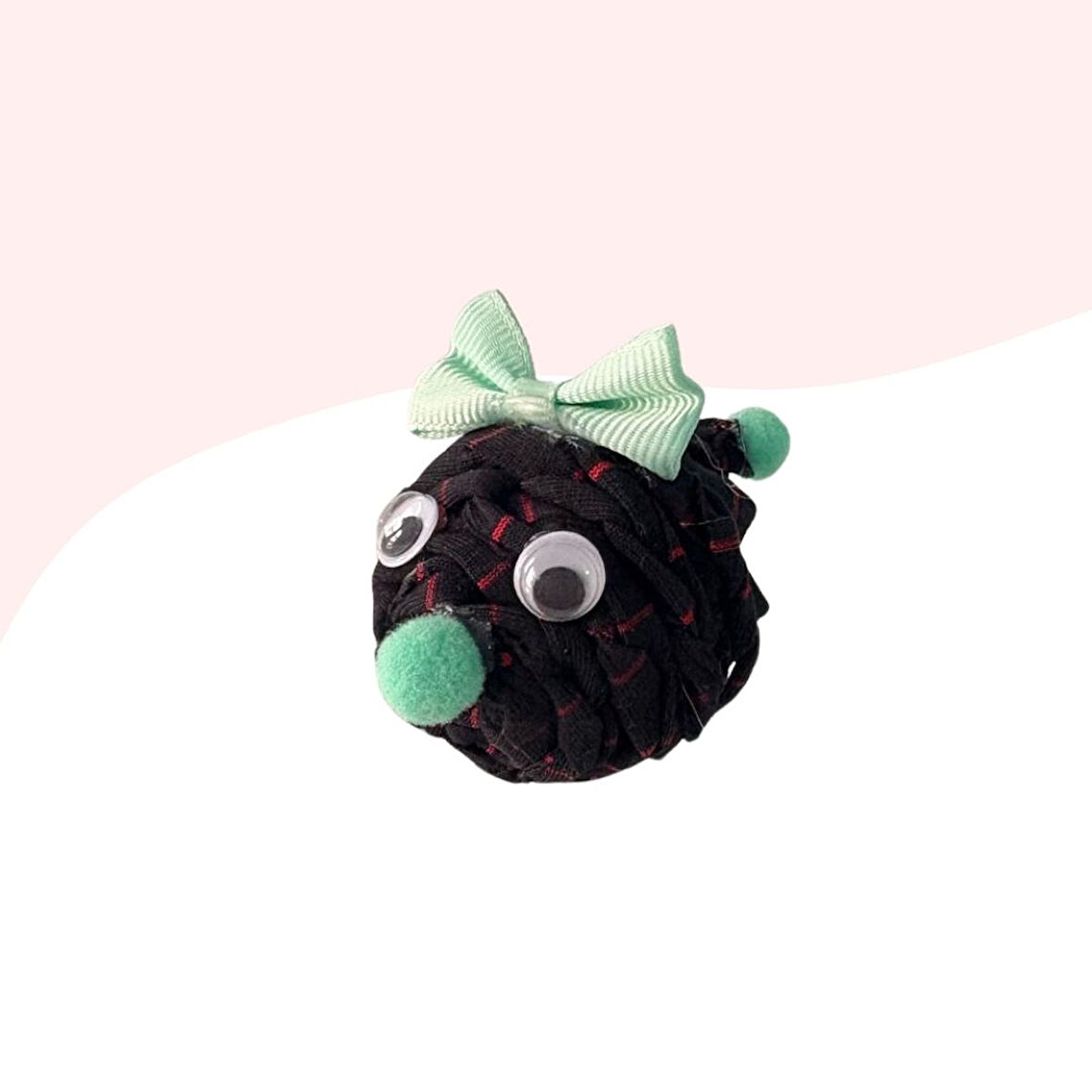 Çıngıraklı Örme Kedi Oyuncağı 9Cm Siyah Desenli