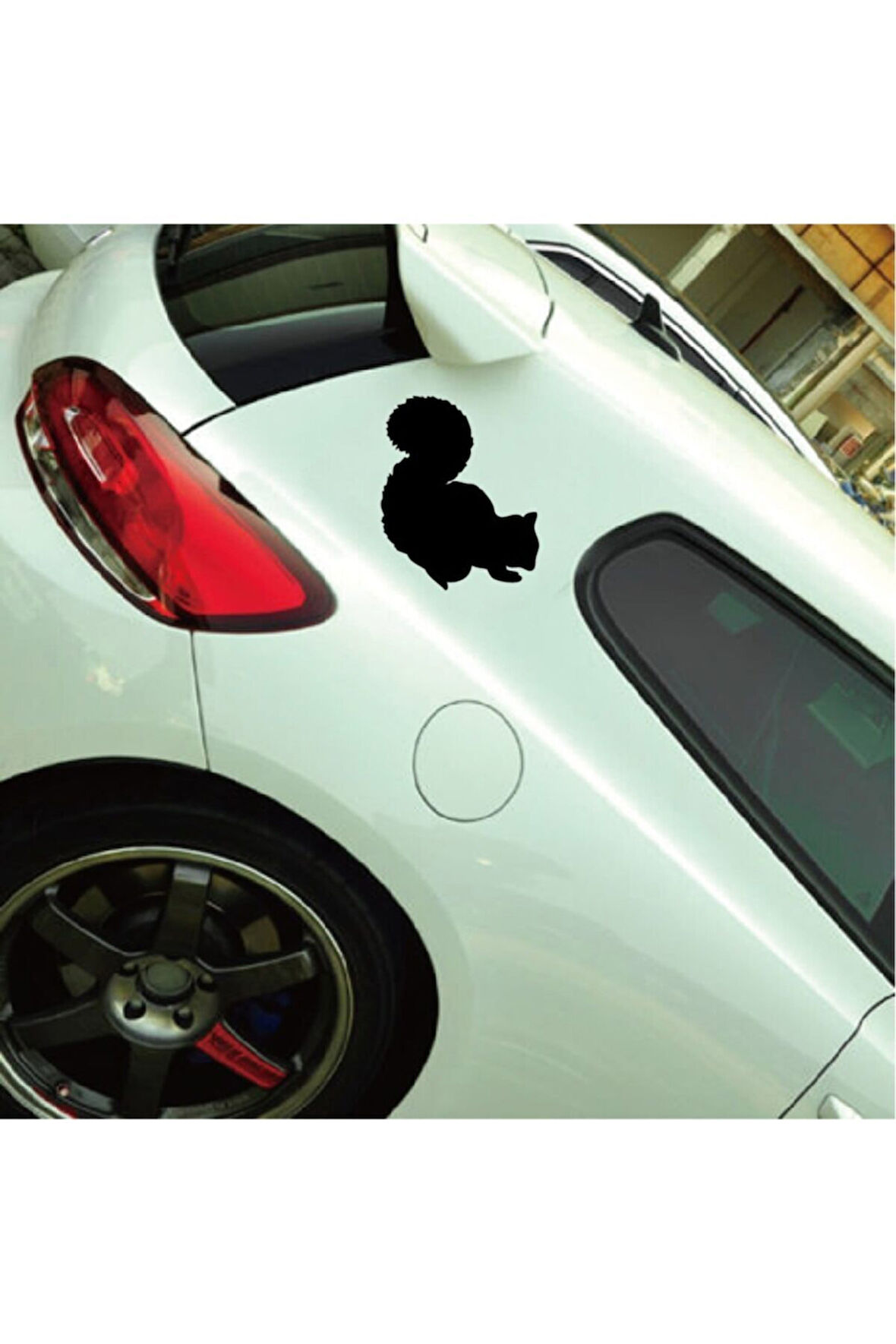 Sevimli Sincap Tasarım Oto Sticker Siyah 10*10 Cm