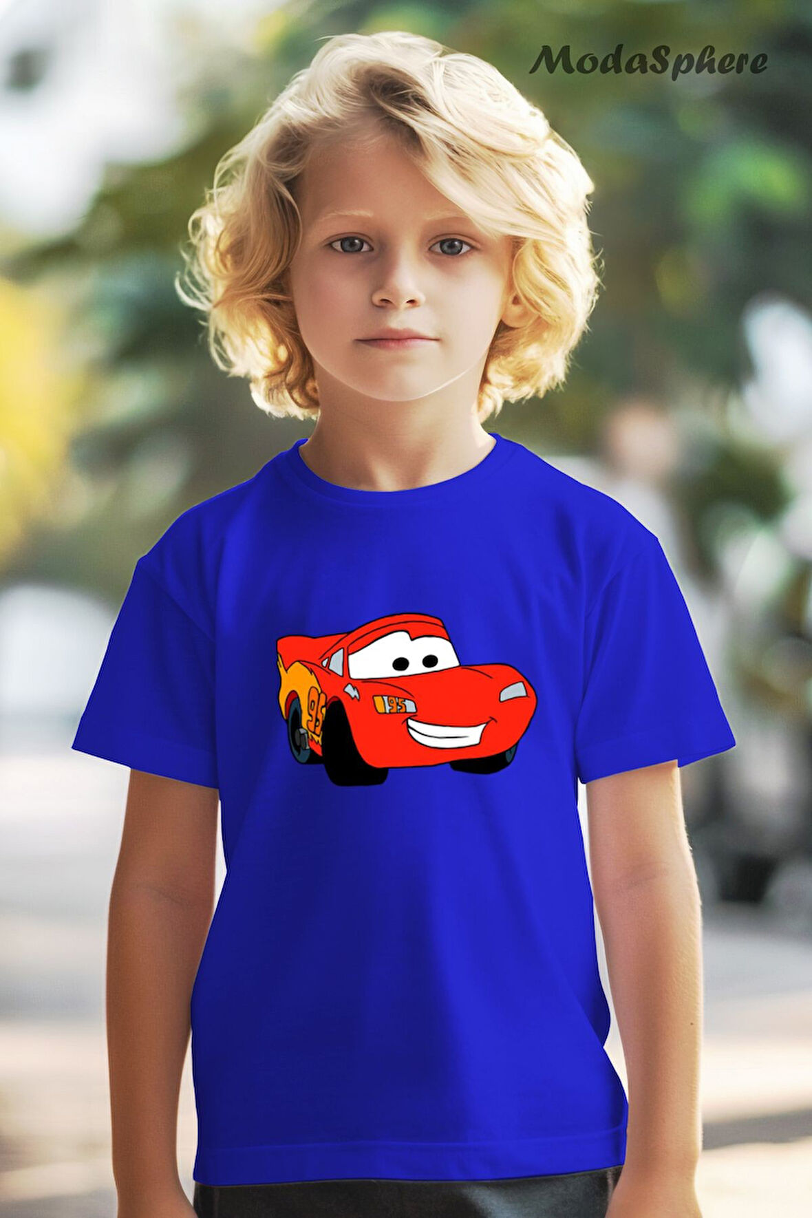 ŞİMŞEK MCQUEEN KIRMIZI ARABA BASKILI OVERSIZE TİŞÖRT
