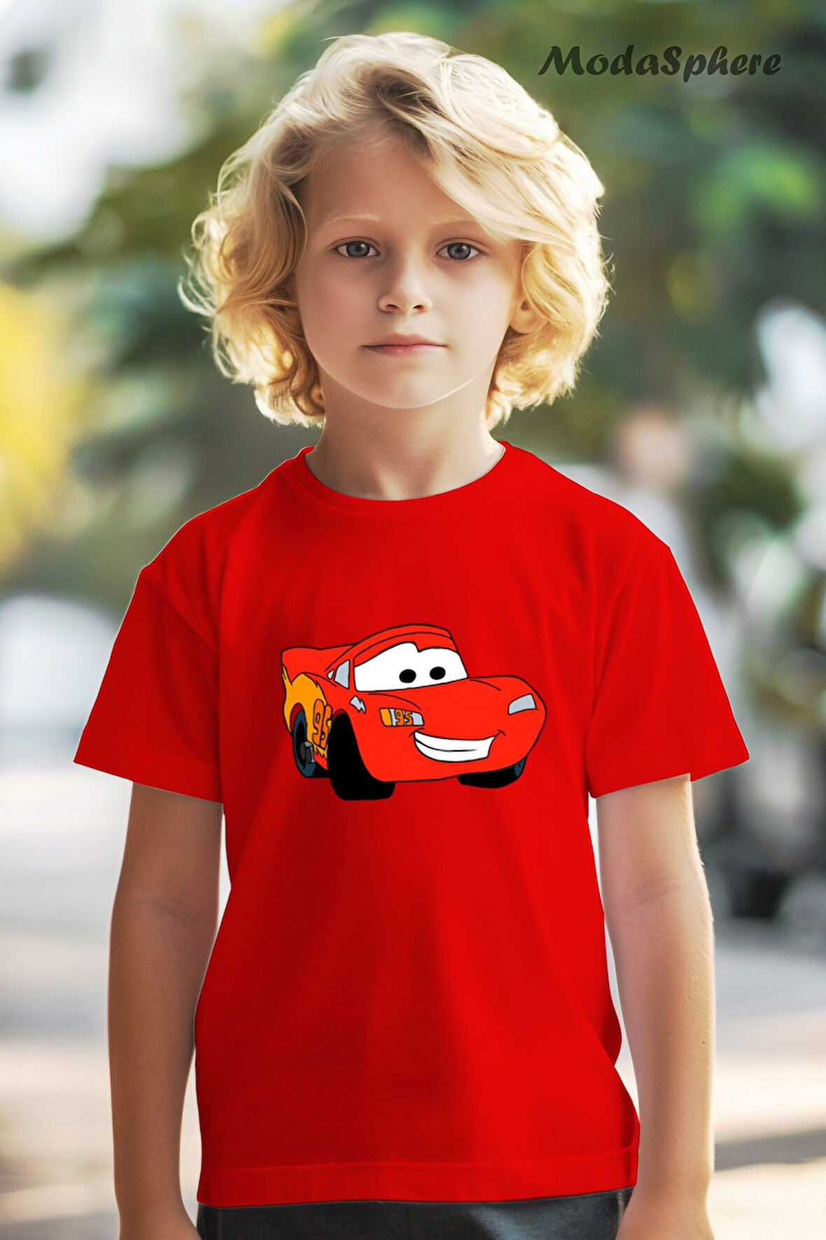 ŞİMŞEK MCQUEEN KIRMIZI ARABA BASKILI OVERSIZE TİŞÖRT
