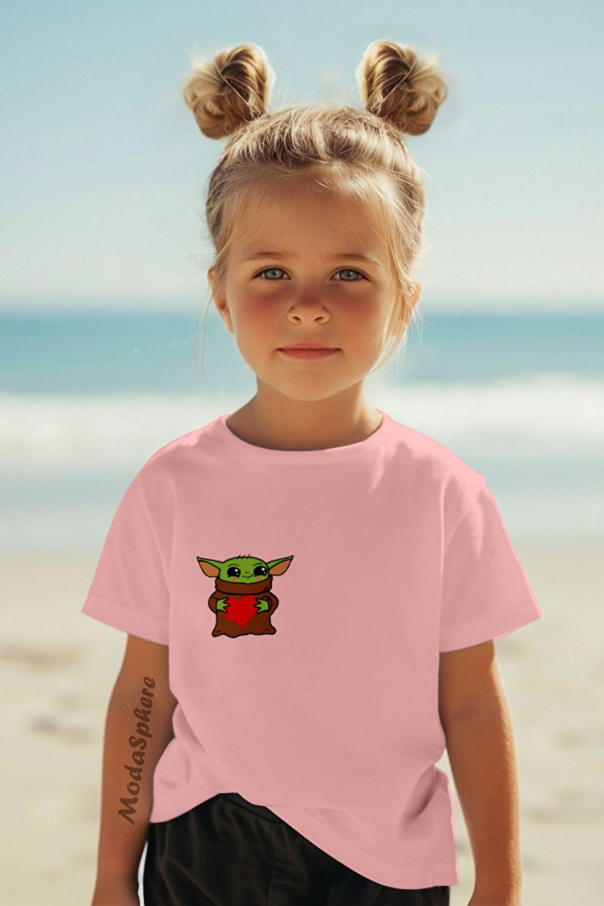 BABY YODA BASKILI BİSİKLET YAKA KISA KOLLU ÇOCUK TİŞÖRT