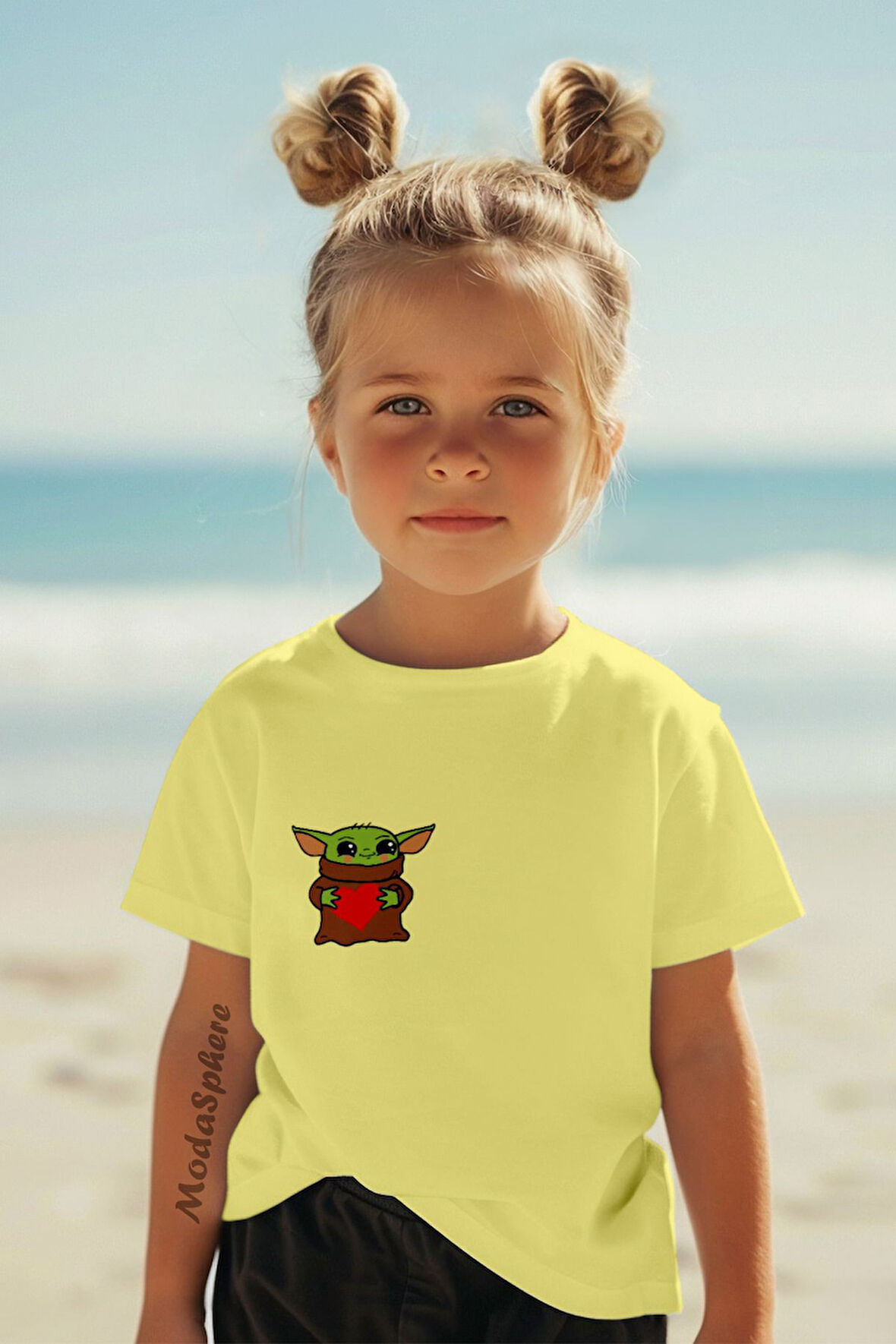 BABY YODA BASKILI BİSİKLET YAKA KISA KOLLU ÇOCUK TİŞÖRT